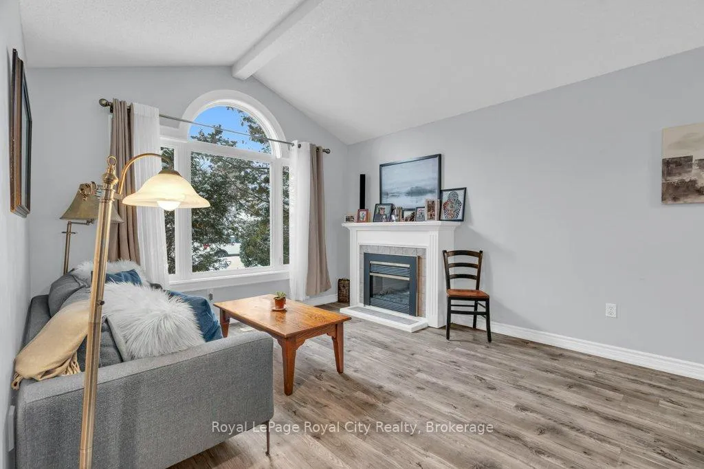 Photo 9 of 20 Tanager Drive, Guelph, Kortright Hills — HOMEH