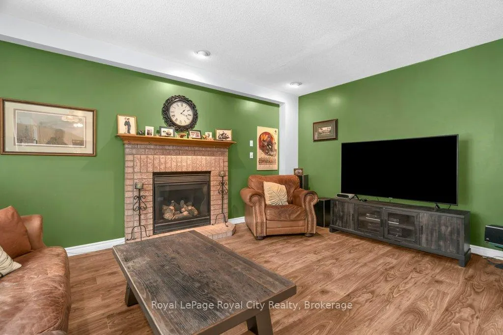 Photo 19 of 20 Tanager Drive, Guelph, Kortright Hills — HOMEH