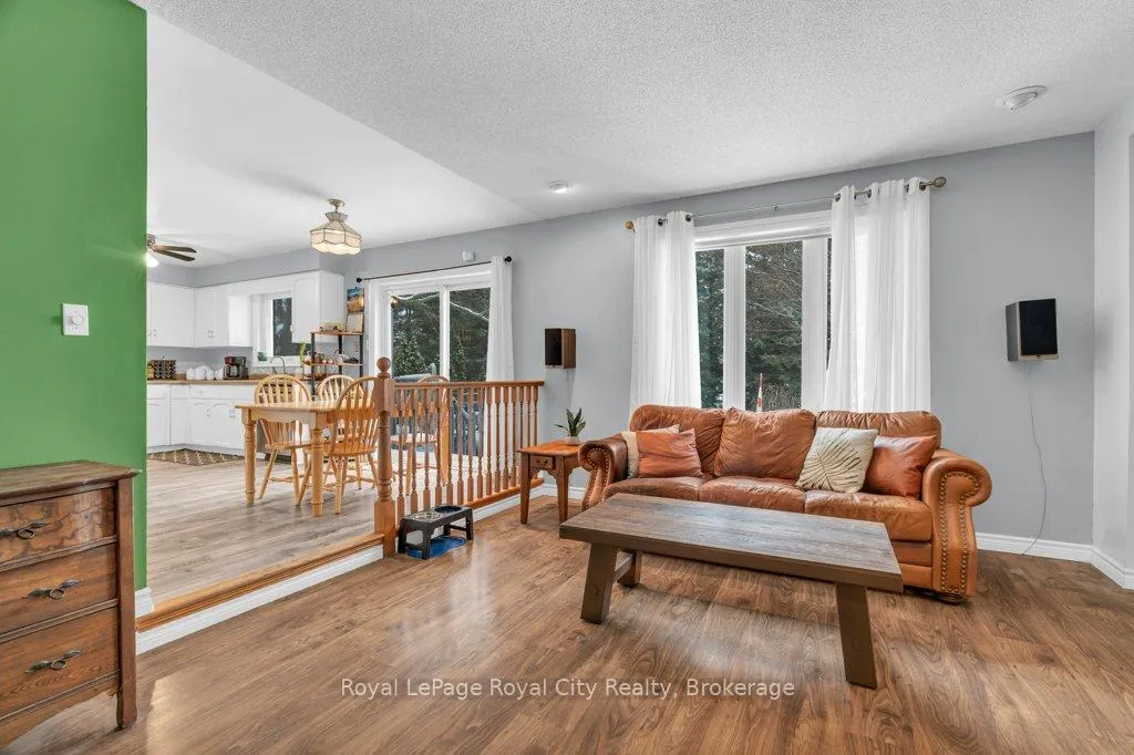 Photo 21 of 20 Tanager Drive, Guelph, Kortright Hills — HOMEH