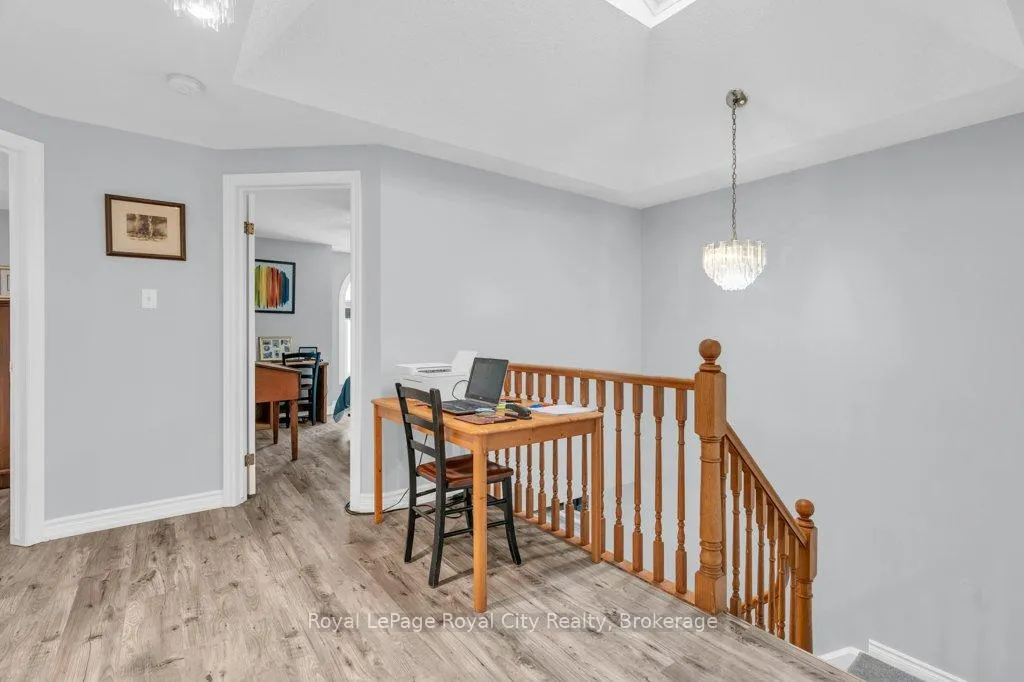 Photo 25 of 20 Tanager Drive, Guelph, Kortright Hills — HOMEH