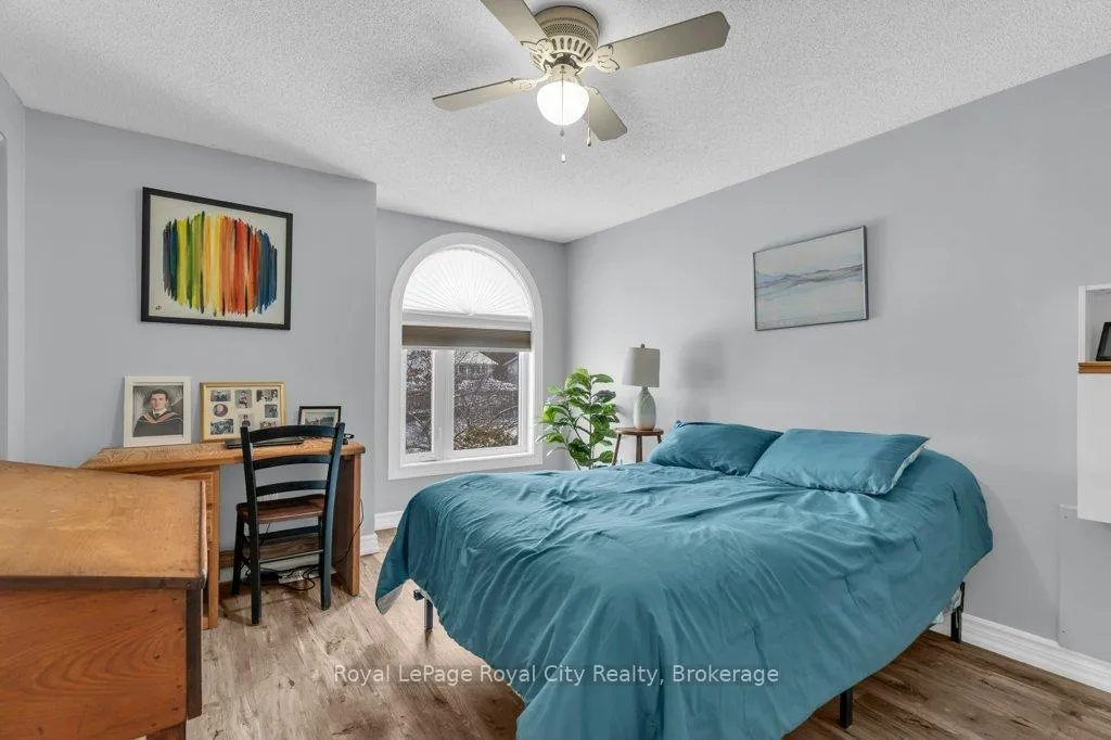 Photo 26 of 20 Tanager Drive, Guelph, Kortright Hills — HOMEH