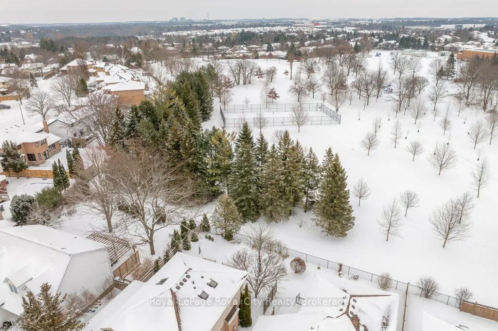 Photo 47 of 20 Tanager Drive, Guelph, Kortright Hills — HOMEH
