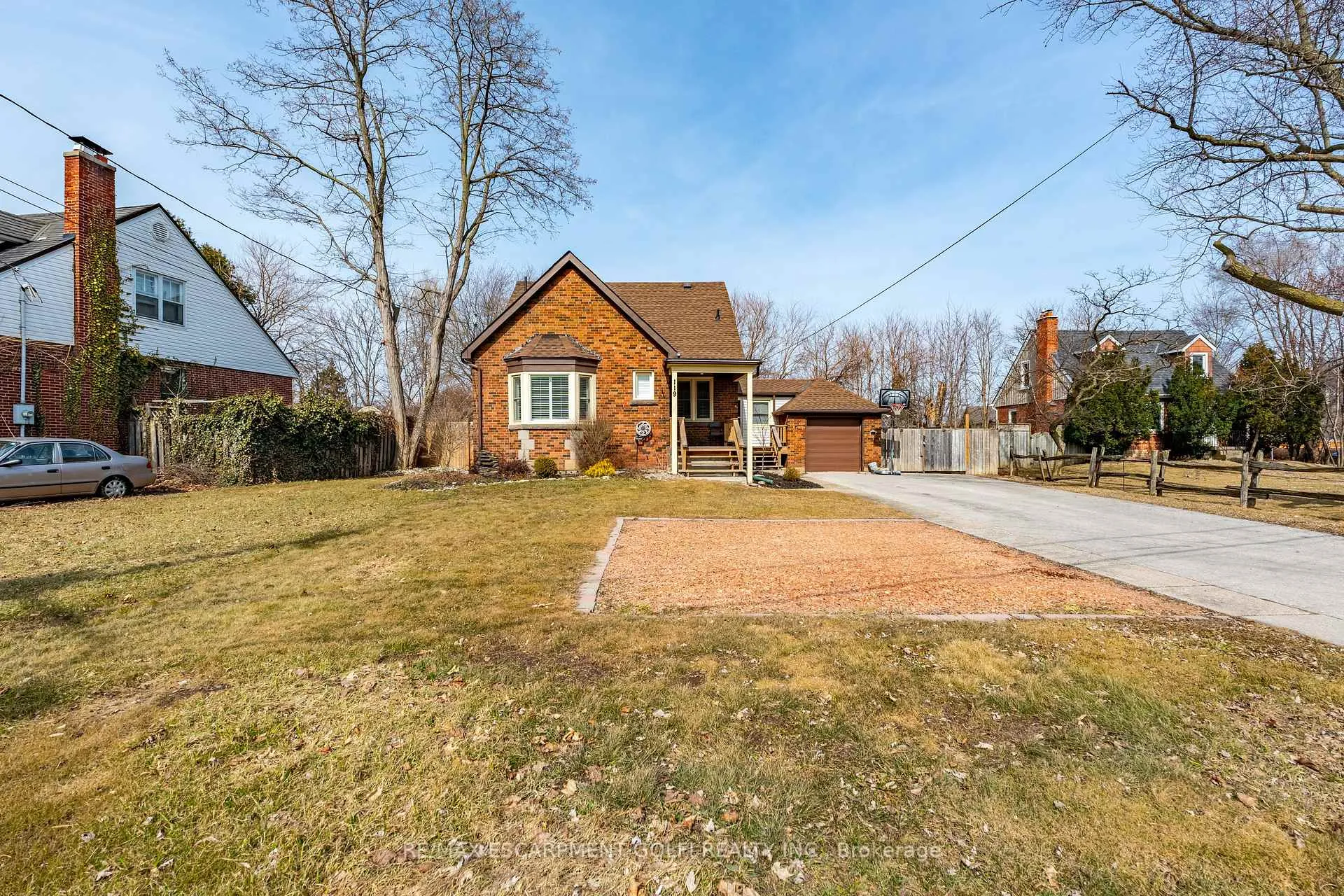 Photo 2 of 119 King Street E, Hamilton, Stoney Creek — HOMEH