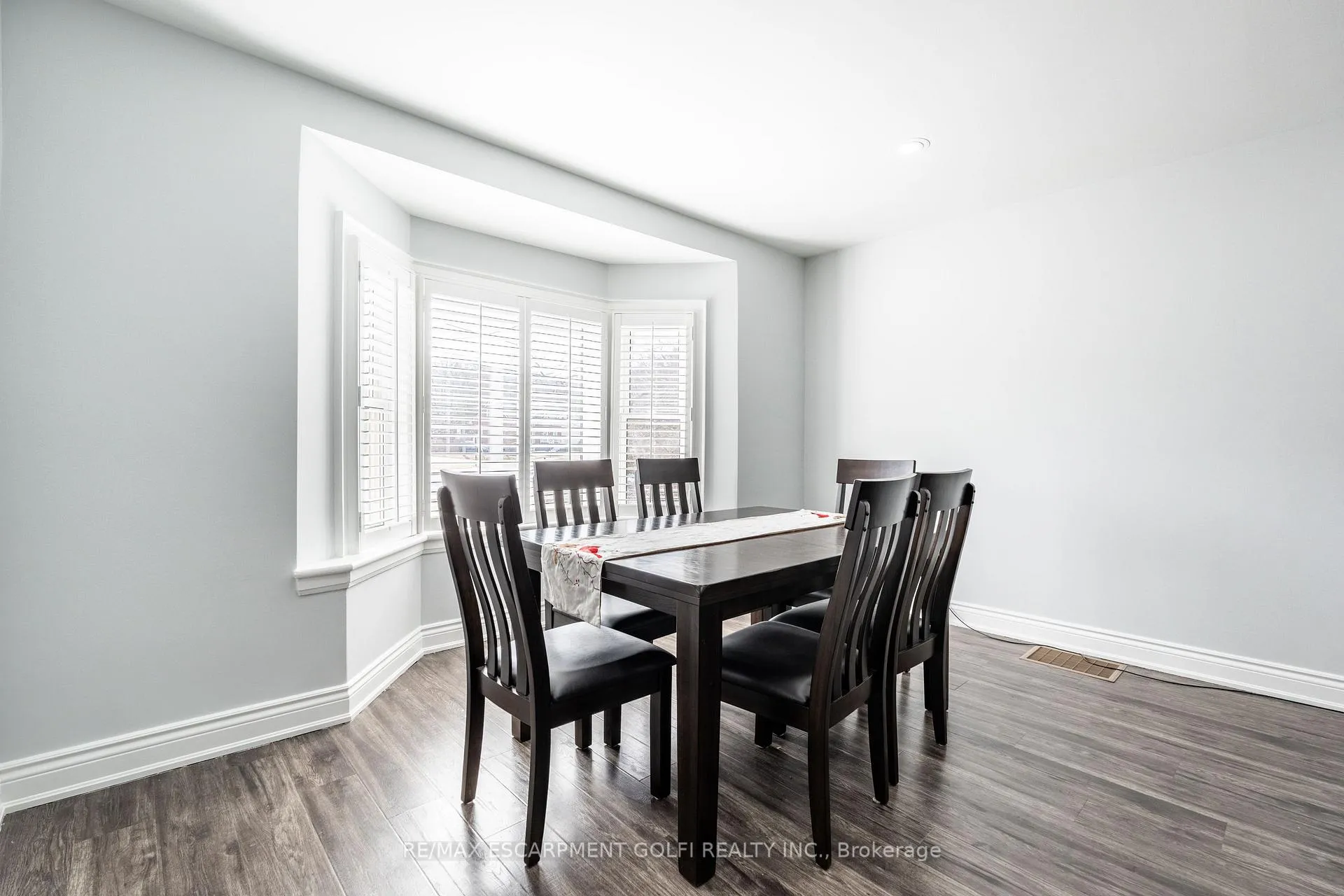 Photo 8 of 119 King Street E, Hamilton, Stoney Creek — HOMEH