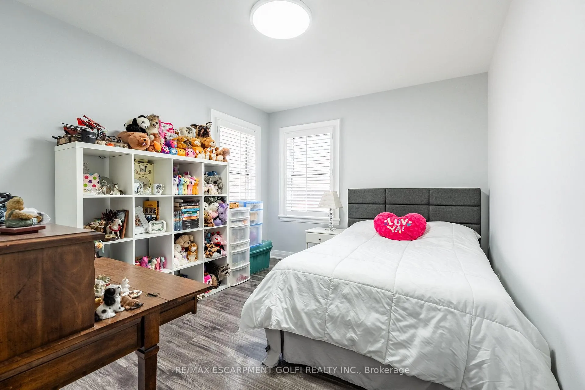 Photo 15 of 119 King Street E, Hamilton, Stoney Creek — HOMEH