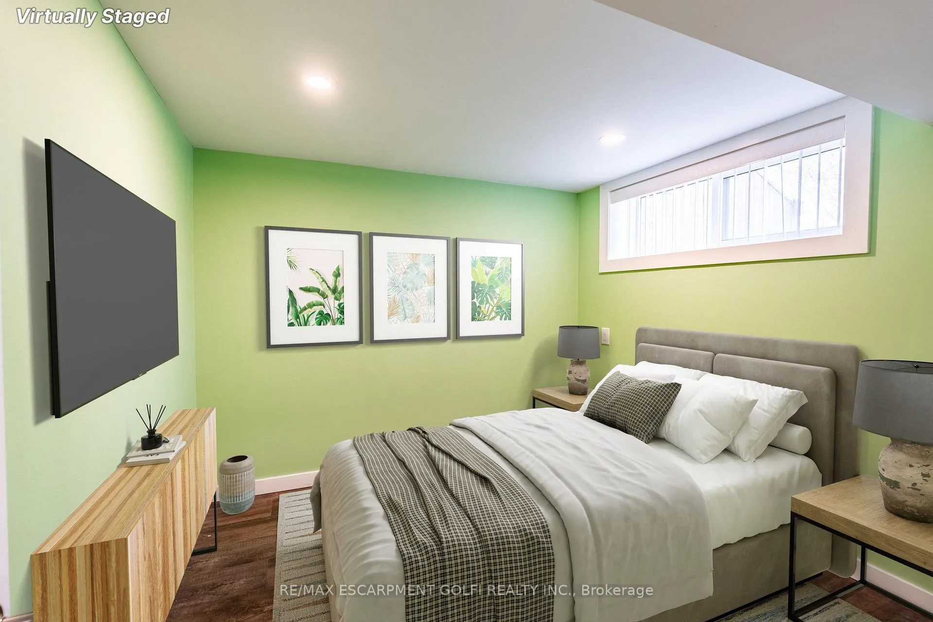 Photo 32 of 119 King Street E, Hamilton, Stoney Creek — HOMEH
