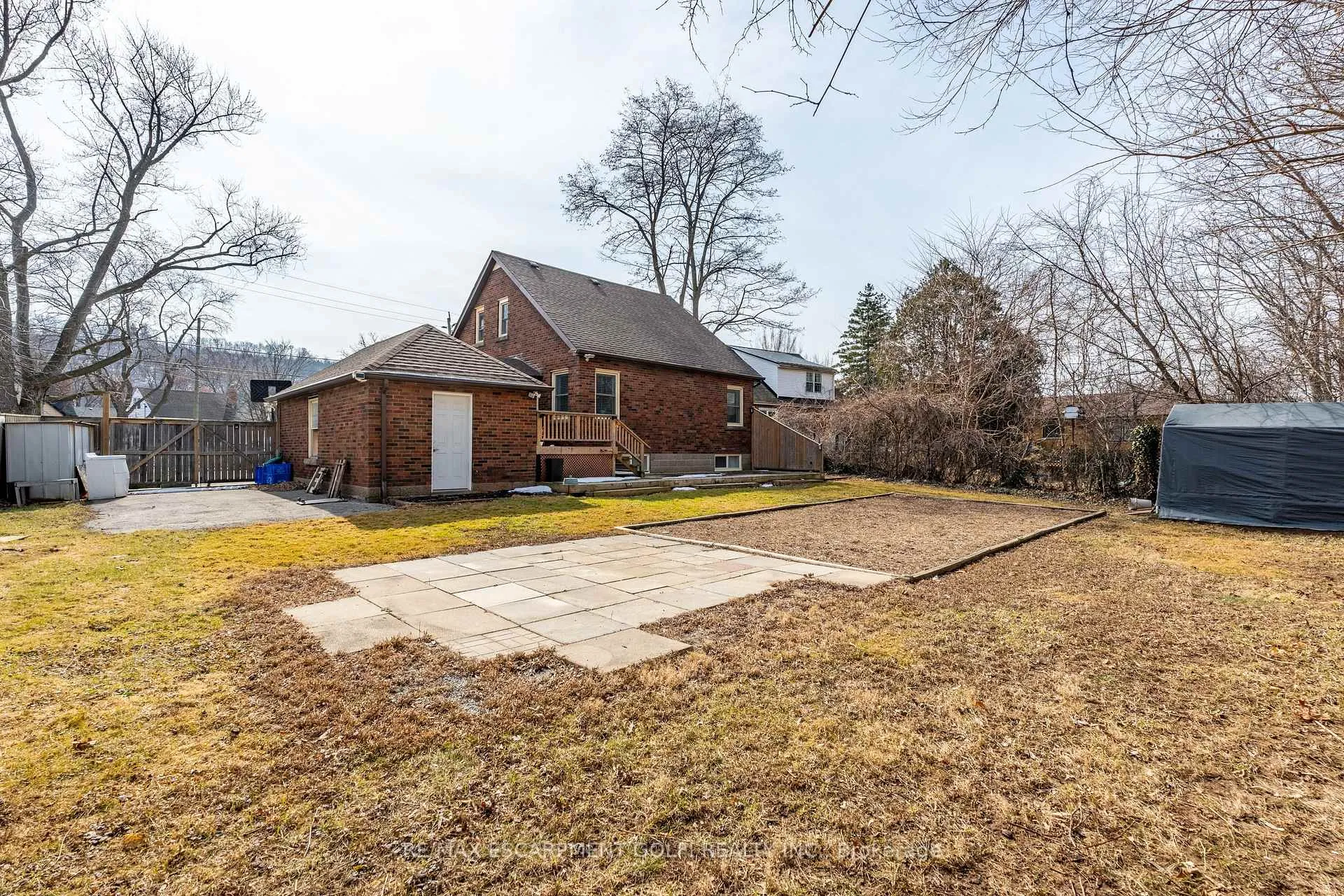 Photo 39 of 119 King Street E, Hamilton, Stoney Creek — HOMEH