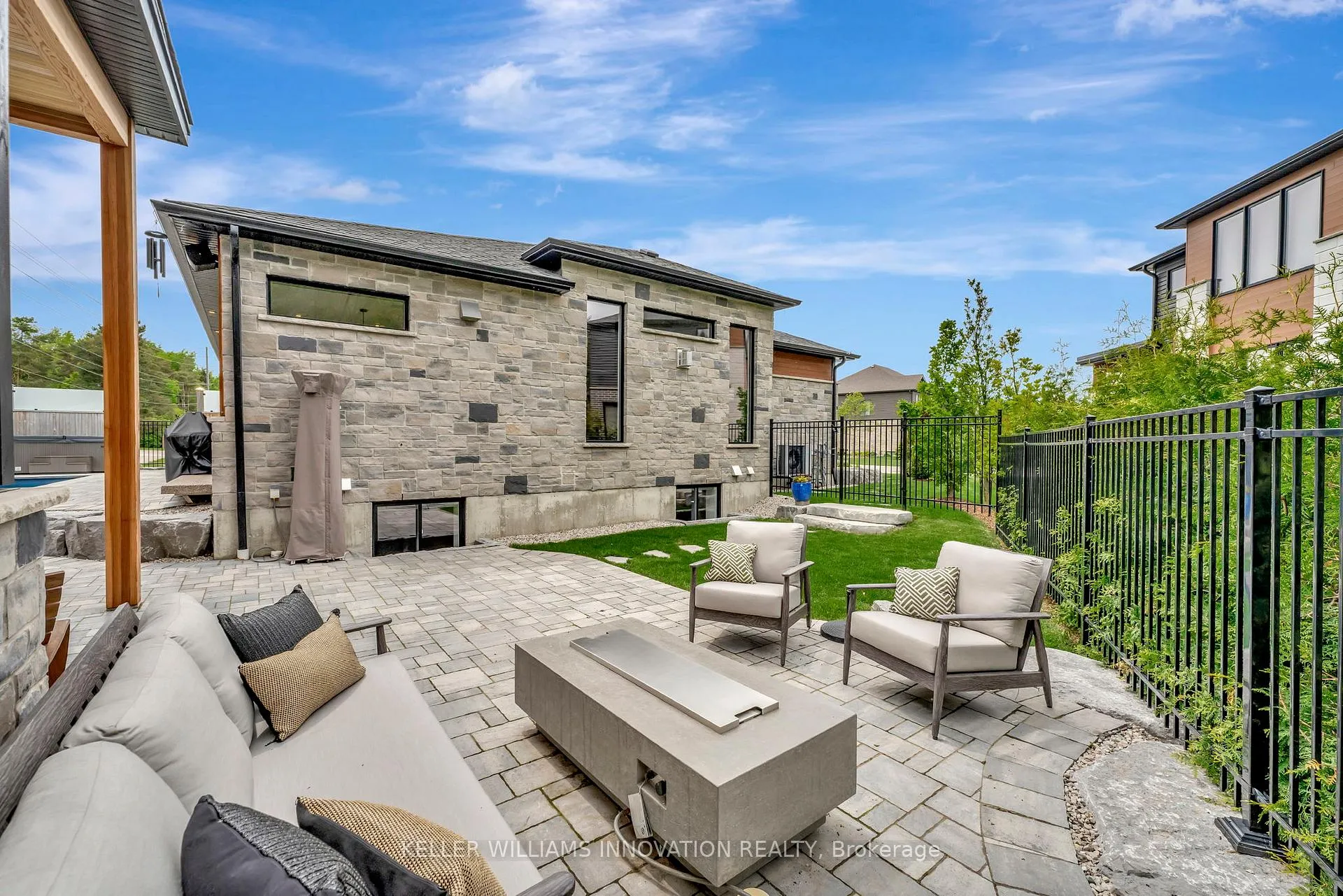 Photo 40 of 330 Rogers Road, North Perth, Listowel — HOMEH