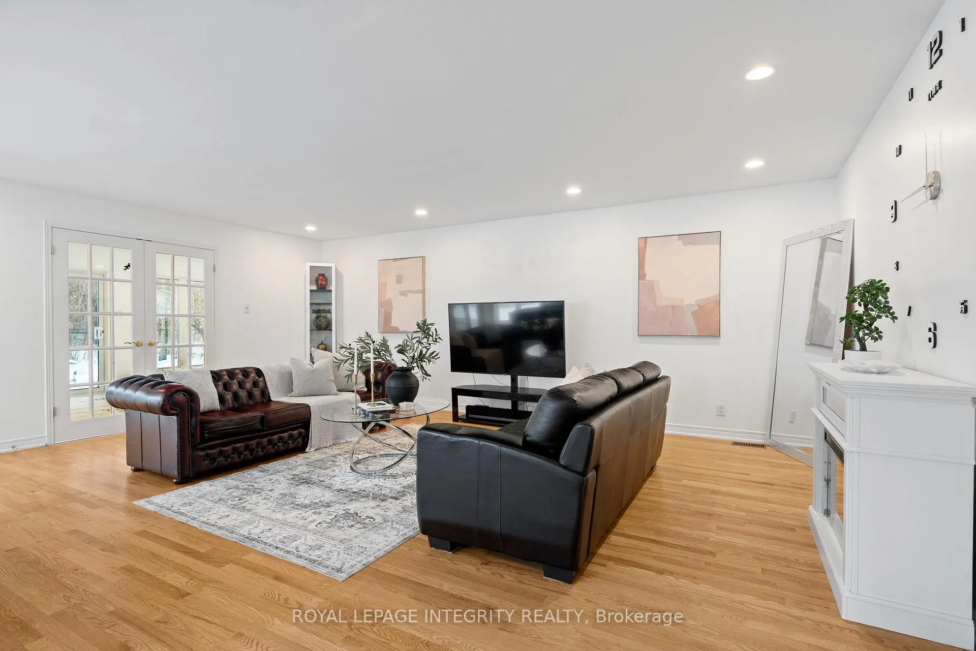 Photo 18 of 16 St Andrews Circle, Ottawa, Kanata - Glencairn/Hazeldean — HOMEH