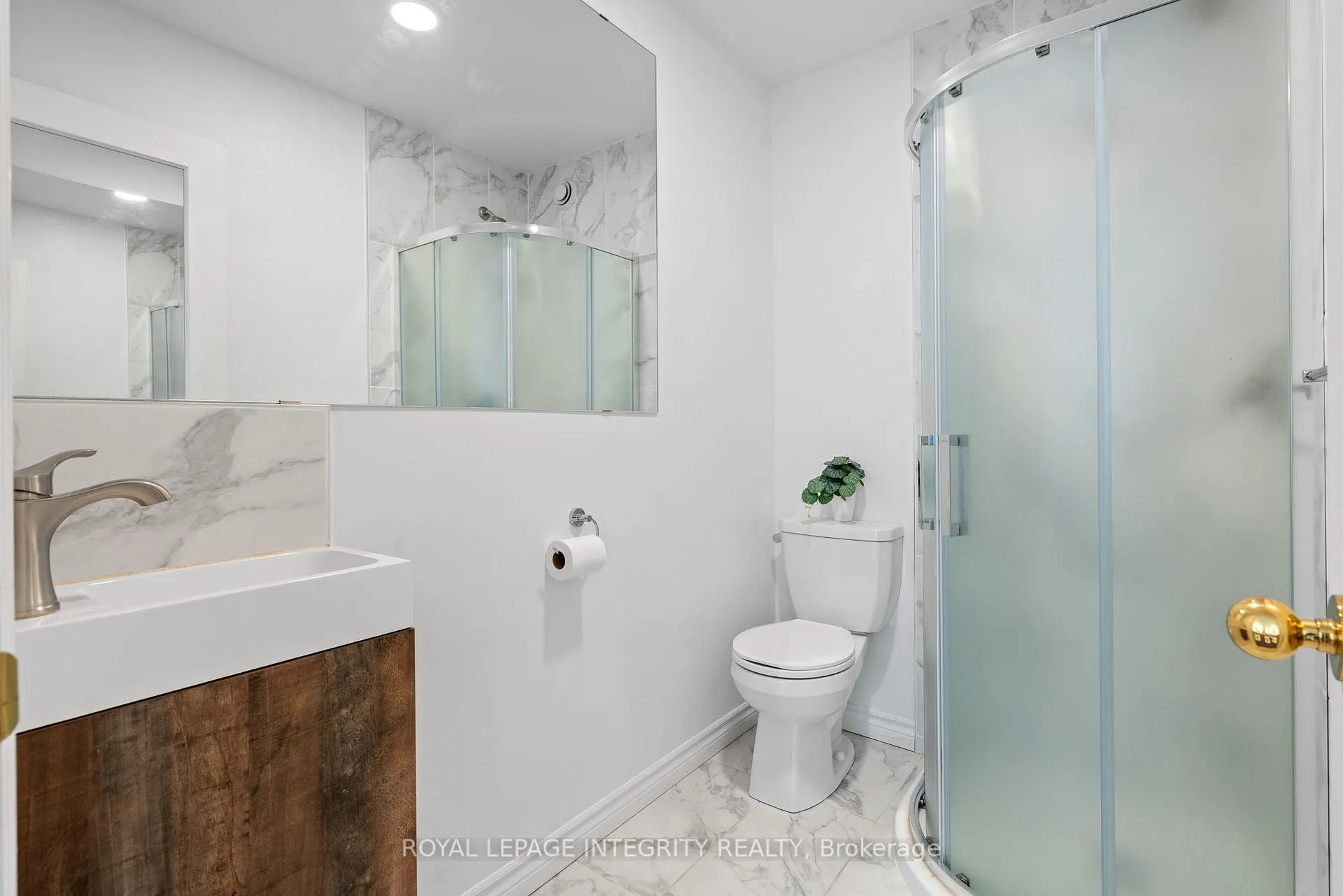 Photo 30 of 16 St Andrews Circle, Ottawa, Kanata - Glencairn/Hazeldean — HOMEH