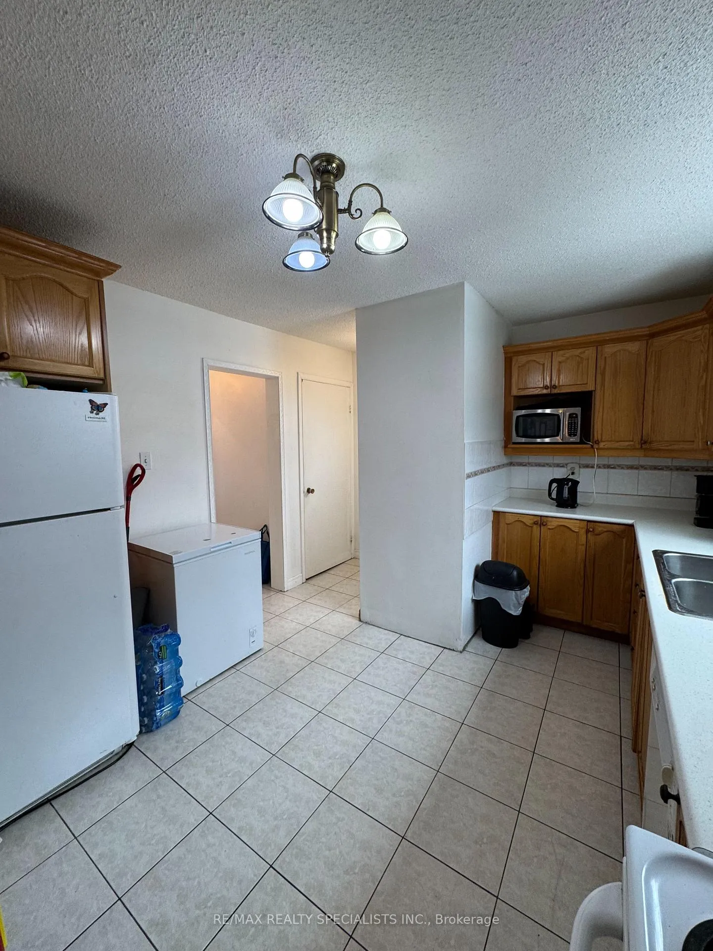 Photo 7 of 53 Fallingdale Crescent, Brampton, Southgate — HOMEH
