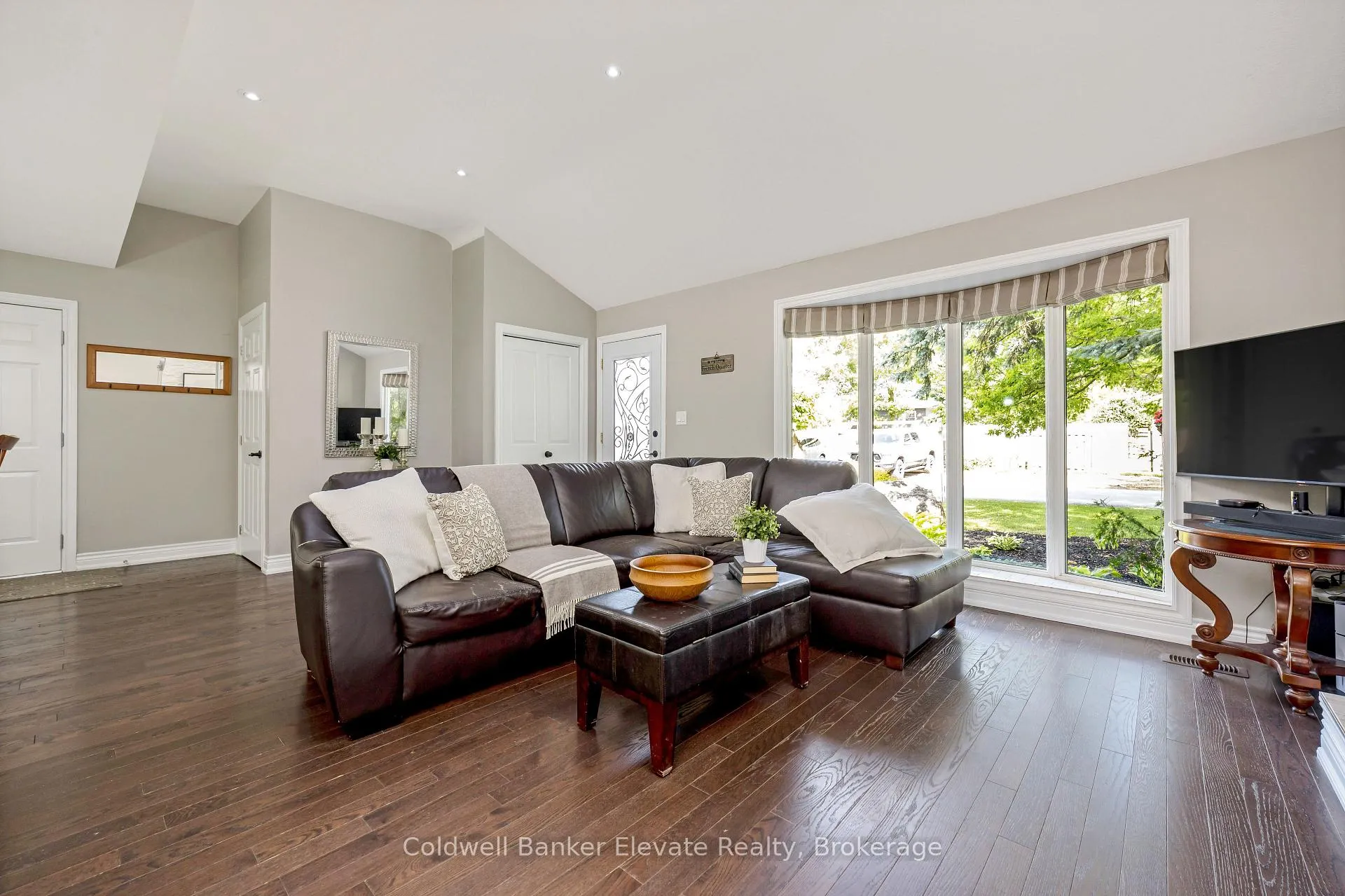 Photo 11 of 3 Lorne Street, Erin, Hillsburgh — HOMEH
