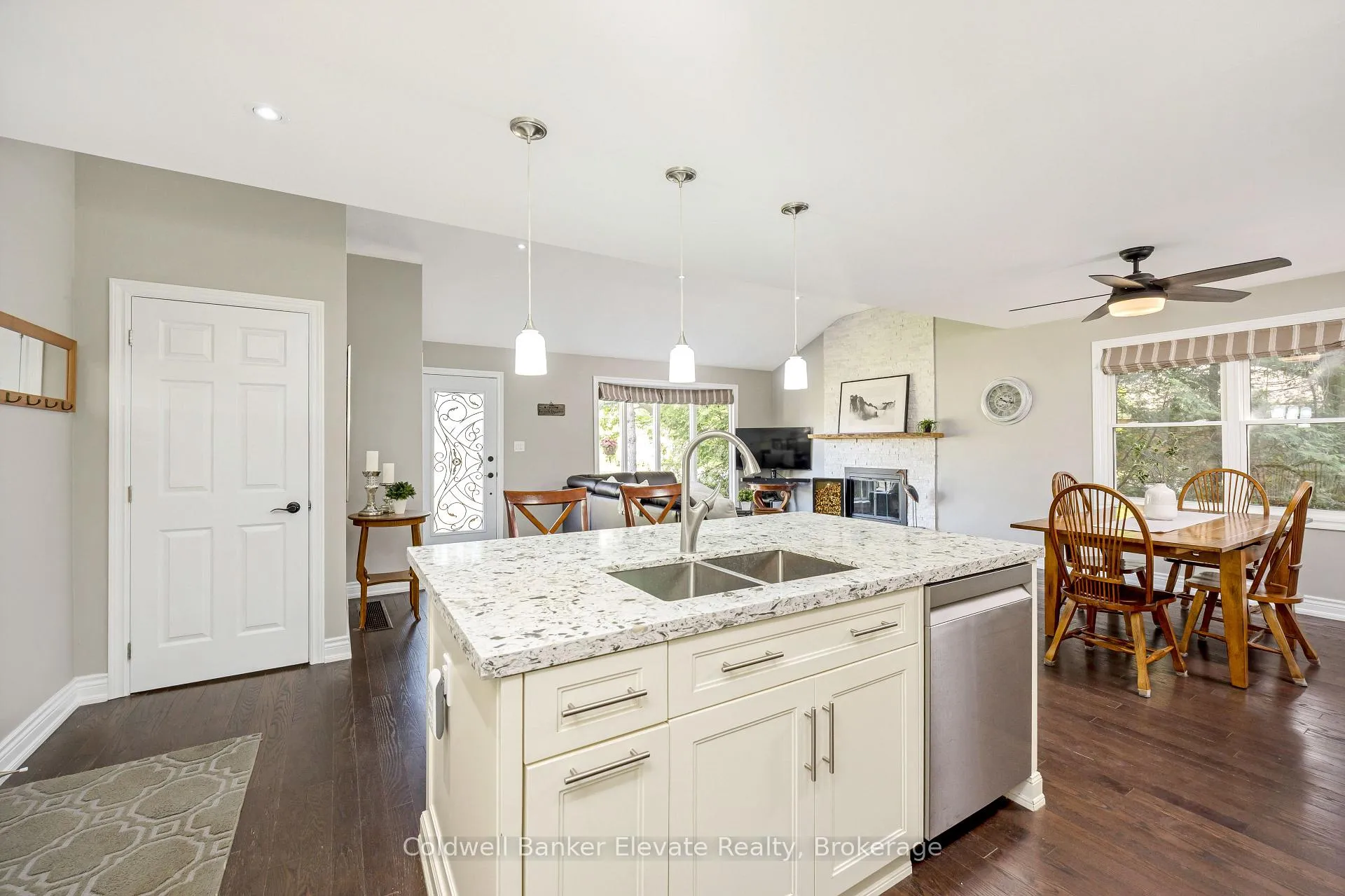 Photo 19 of 3 Lorne Street, Erin, Hillsburgh — HOMEH