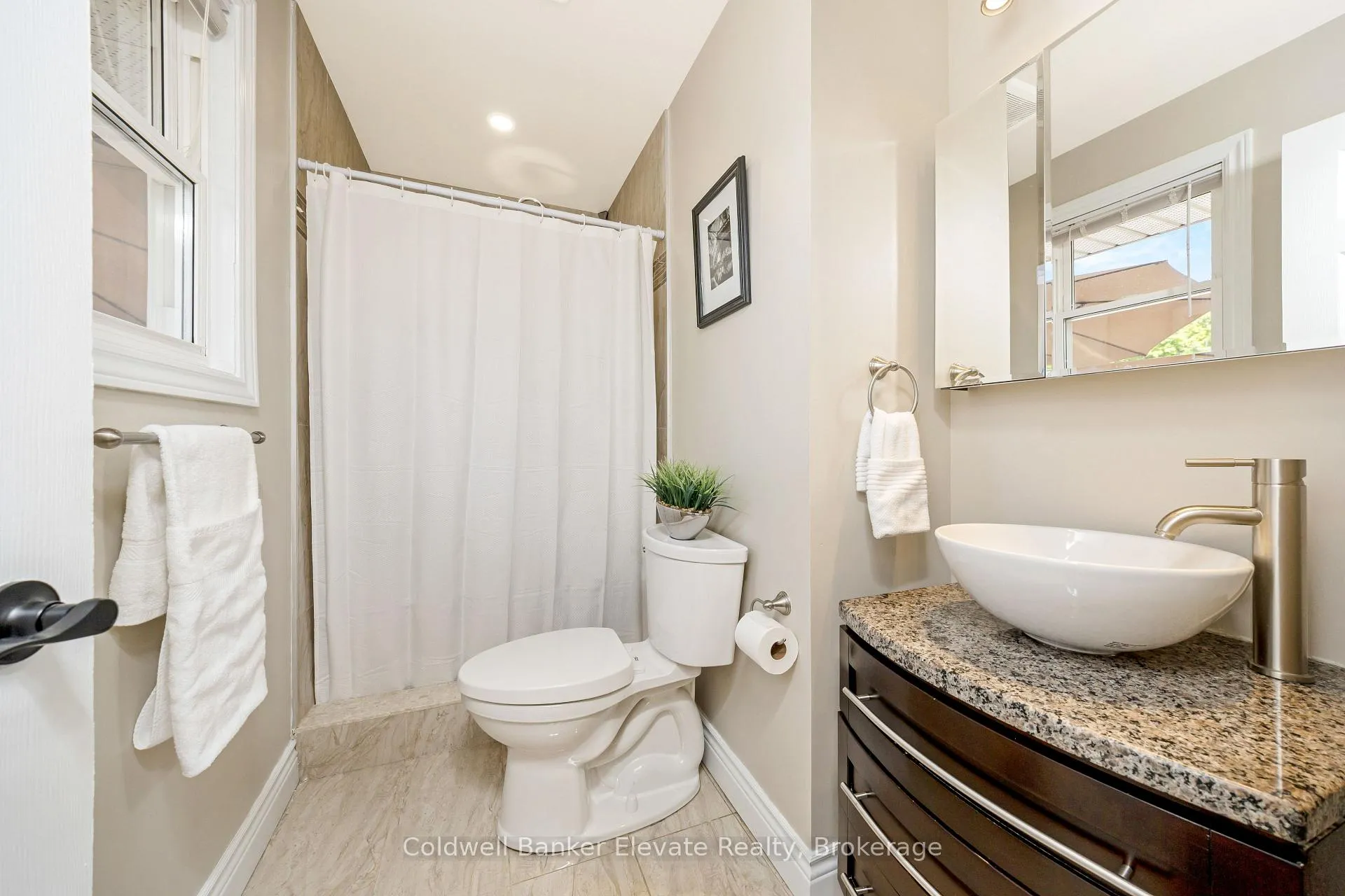 Photo 23 of 3 Lorne Street, Erin, Hillsburgh — HOMEH