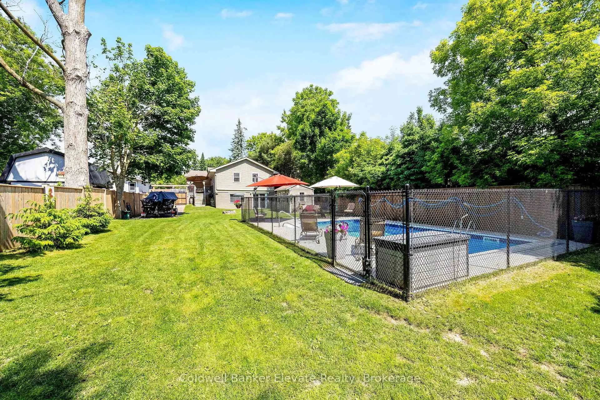 Photo 44 of 3 Lorne Street, Erin, Hillsburgh — HOMEH