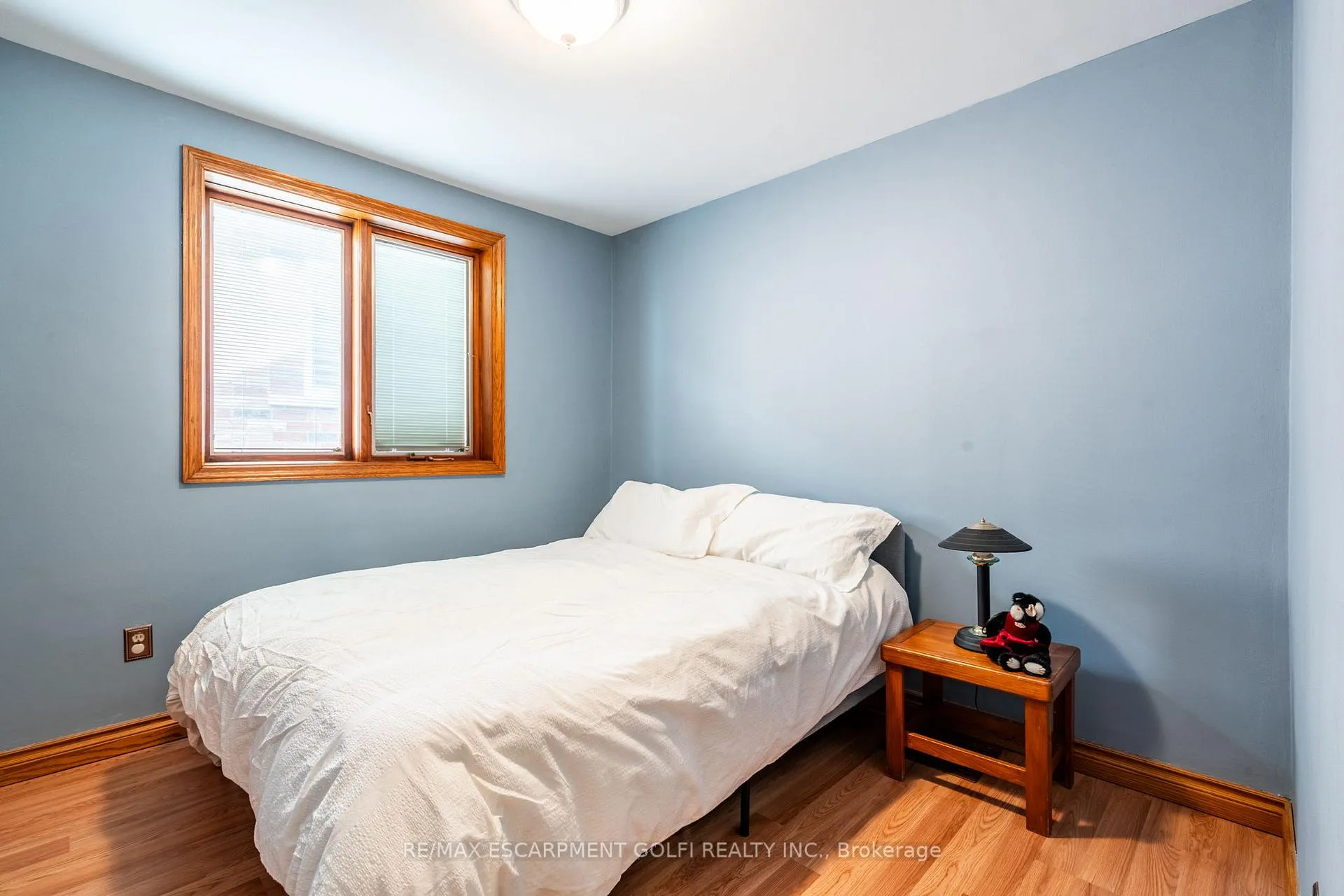 Photo 9 of 112 Rymal Road W, Hamilton, Sheldon — HOMEH