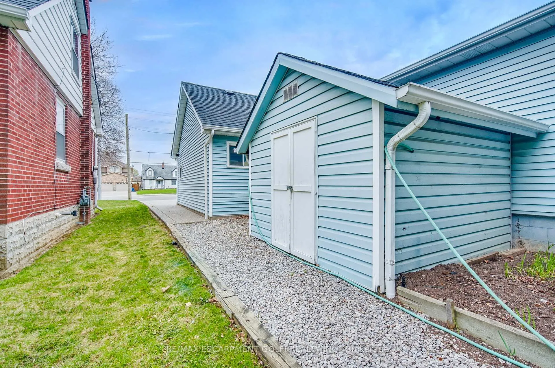 Photo 24 of 112 Rymal Road W, Hamilton, Sheldon — HOMEH