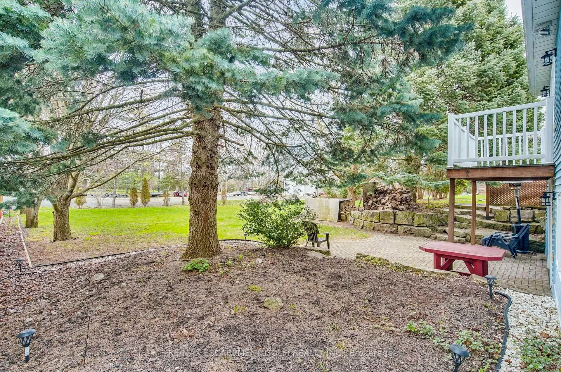 Photo 27 of 112 Rymal Road W, Hamilton, Sheldon — HOMEH
