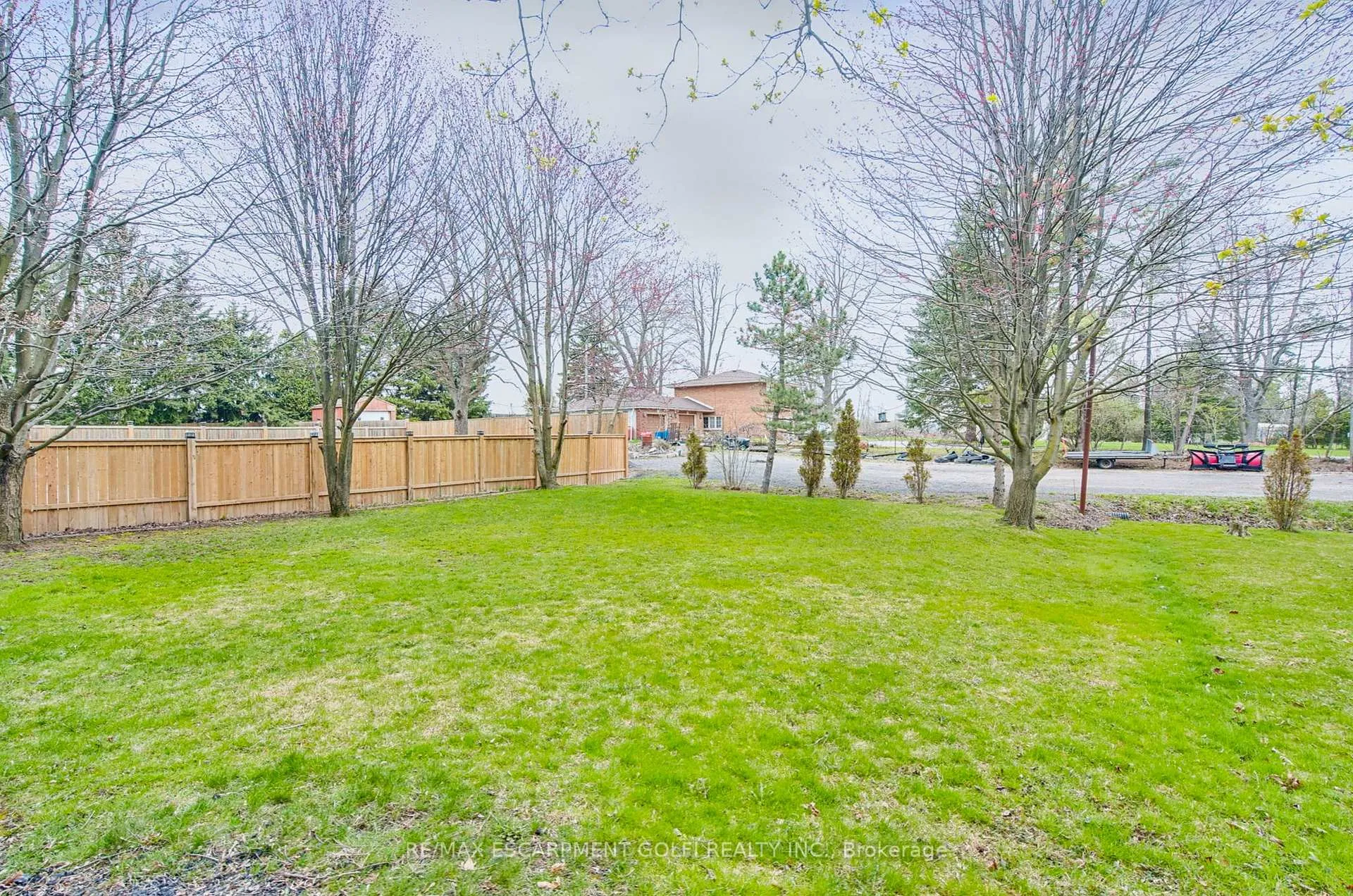 Photo 31 of 112 Rymal Road W, Hamilton, Sheldon — HOMEH