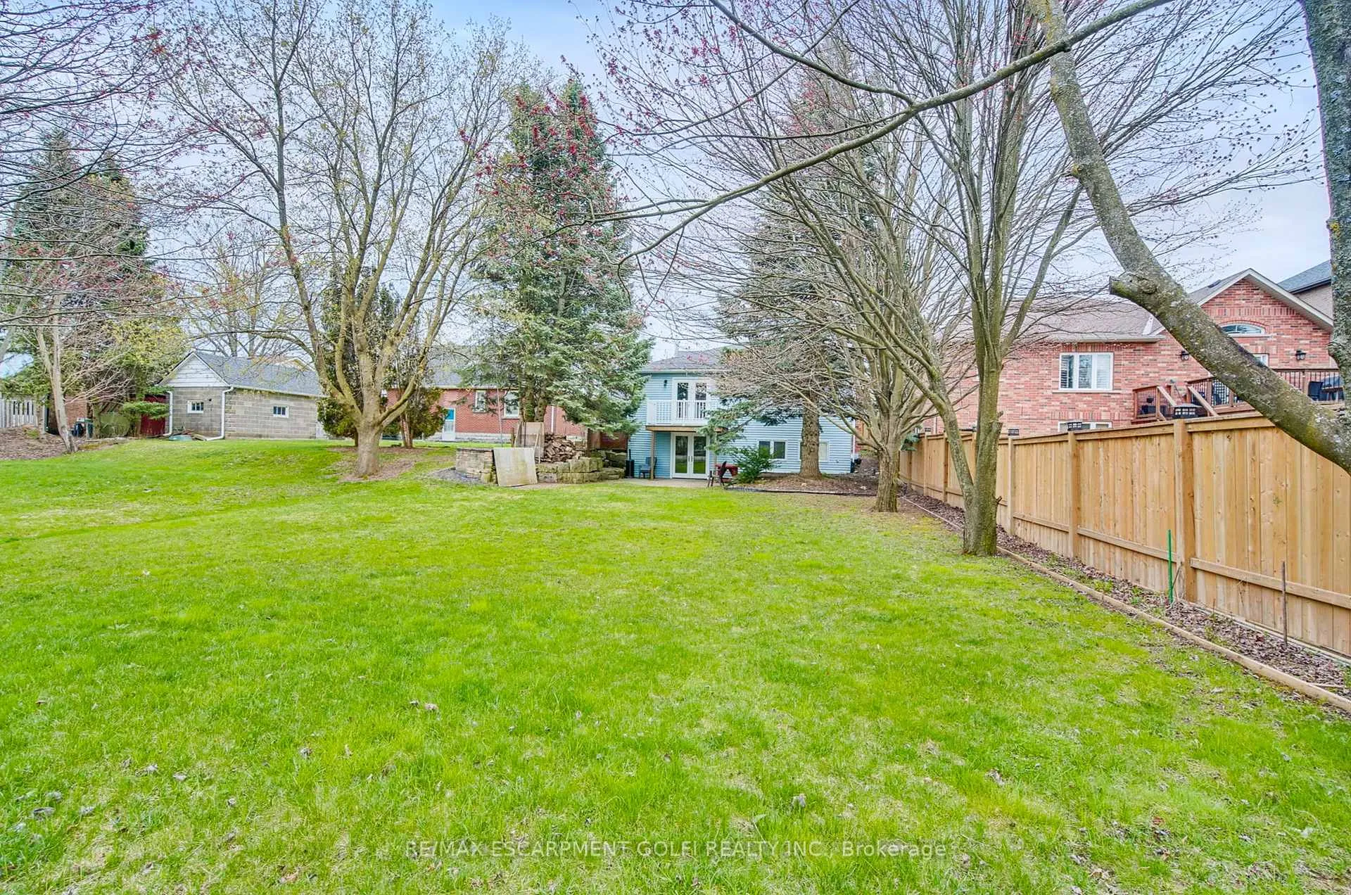 Photo 32 of 112 Rymal Road W, Hamilton, Sheldon — HOMEH
