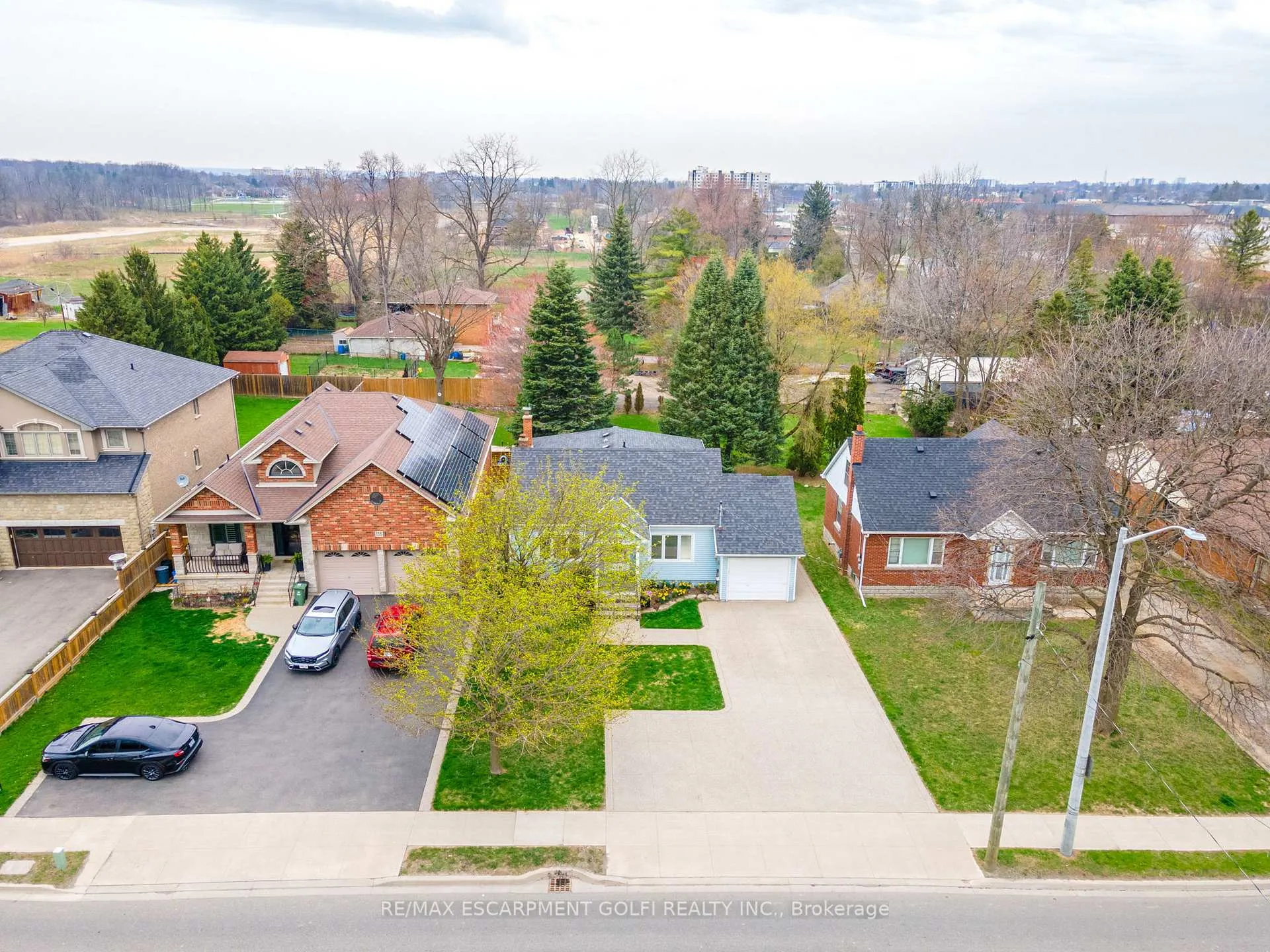 Photo 33 of 112 Rymal Road W, Hamilton, Sheldon — HOMEH