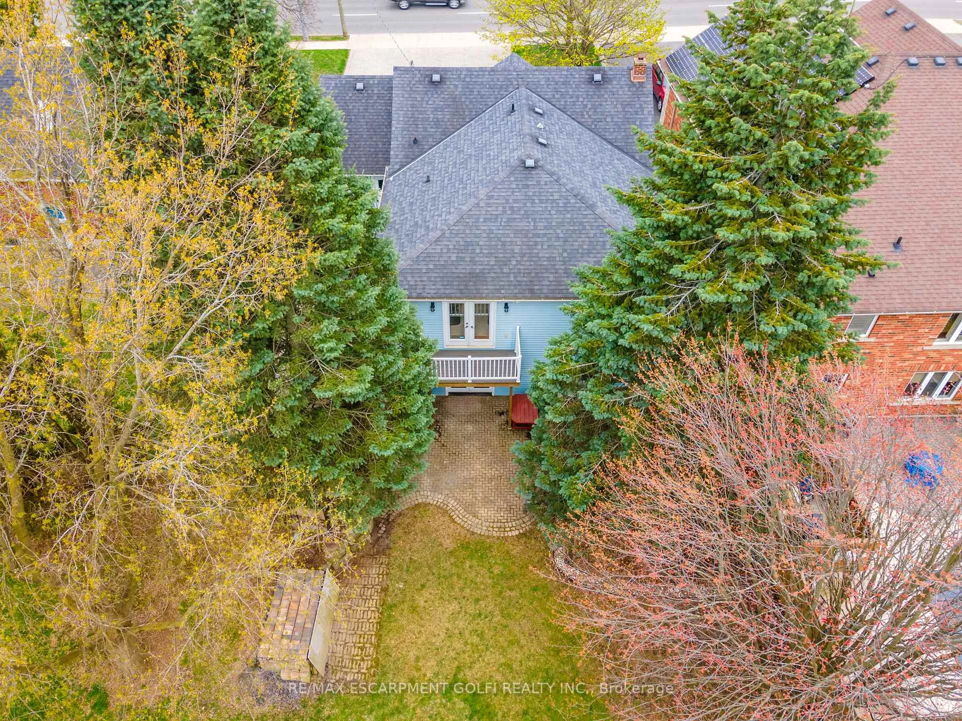 Photo 35 of 112 Rymal Road W, Hamilton, Sheldon — HOMEH
