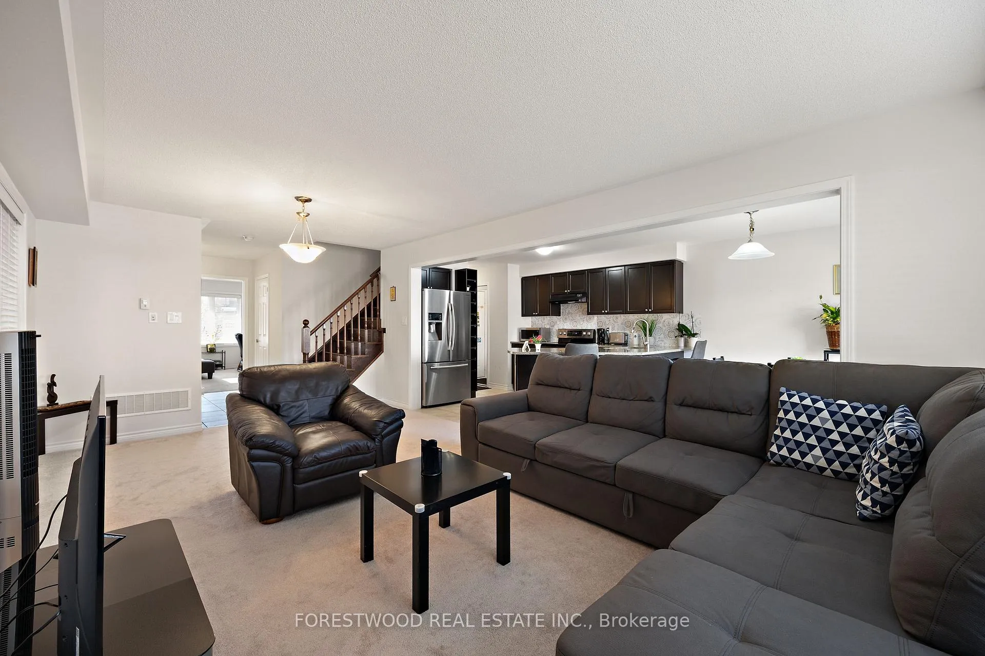 Photo 6 of 93 Enford Crescent, Brampton, Northwest Brampton — HOMEH