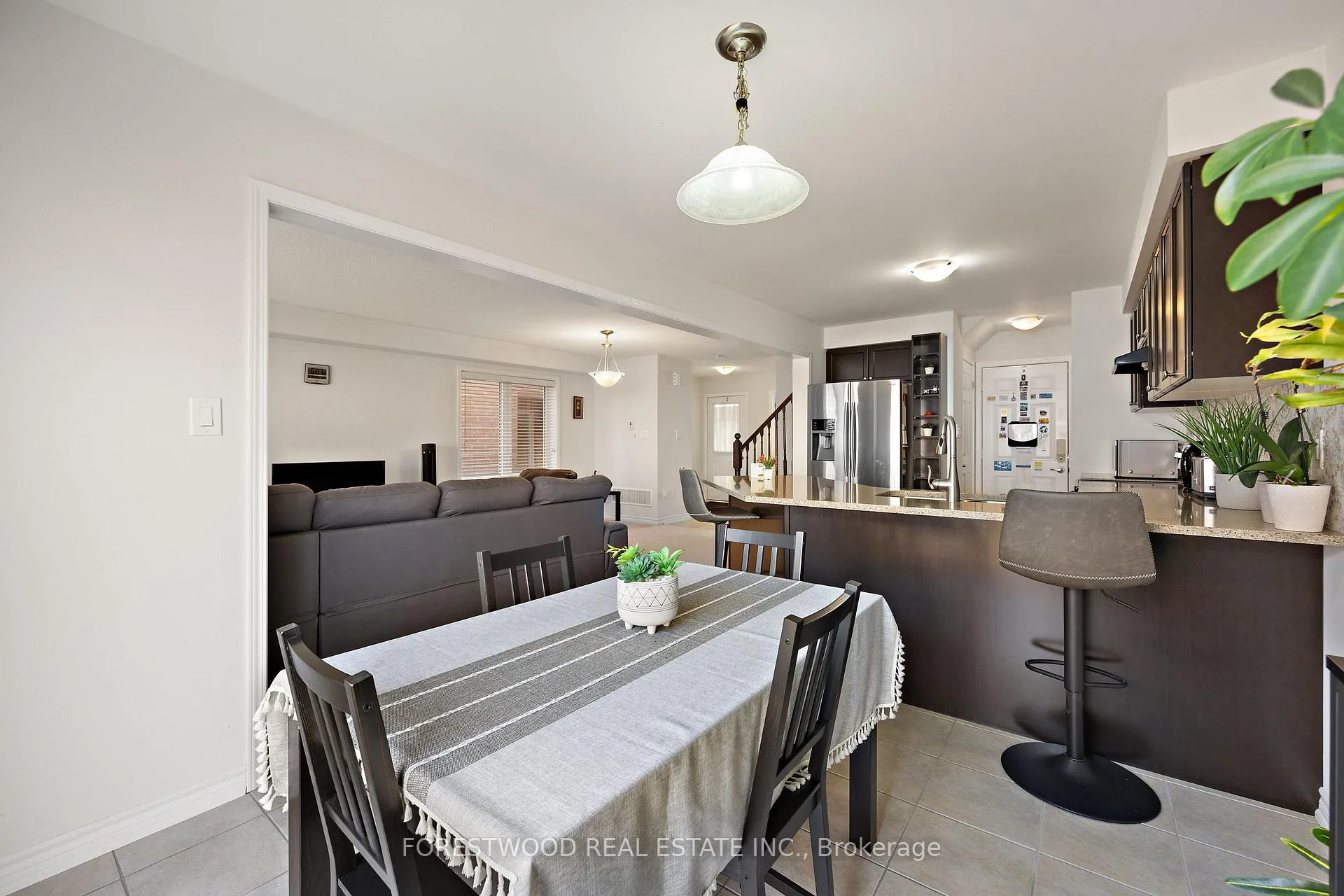 Photo 9 of 93 Enford Crescent, Brampton, Northwest Brampton — HOMEH
