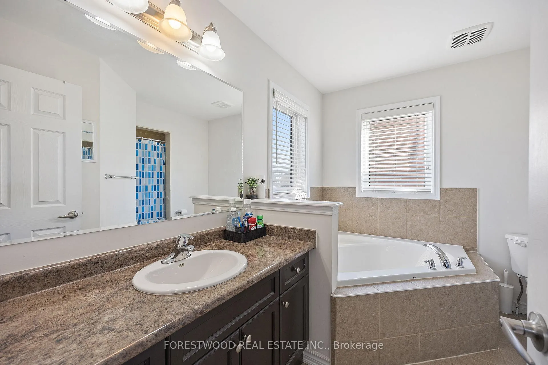 Photo 14 of 93 Enford Crescent, Brampton, Northwest Brampton — HOMEH