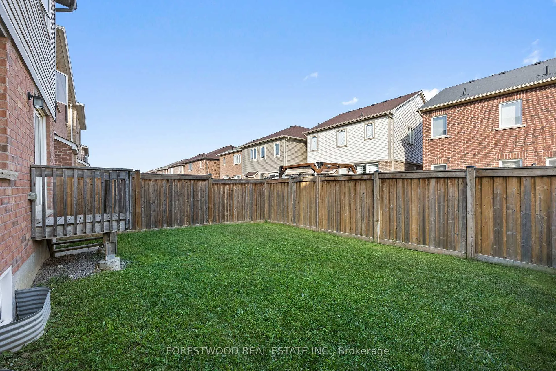 Photo 22 of 93 Enford Crescent, Brampton, Northwest Brampton — HOMEH