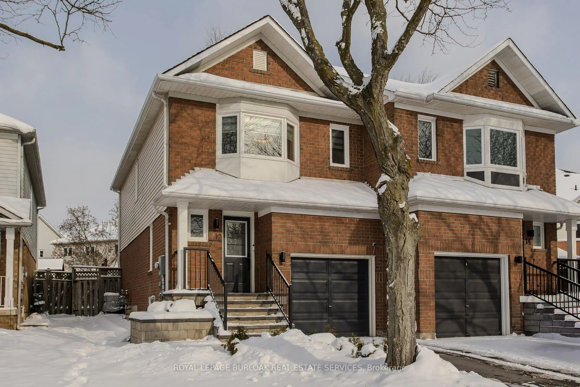 Photo 1 of 12 Thornlodge Drive, Hamilton, Waterdown — HOMEH