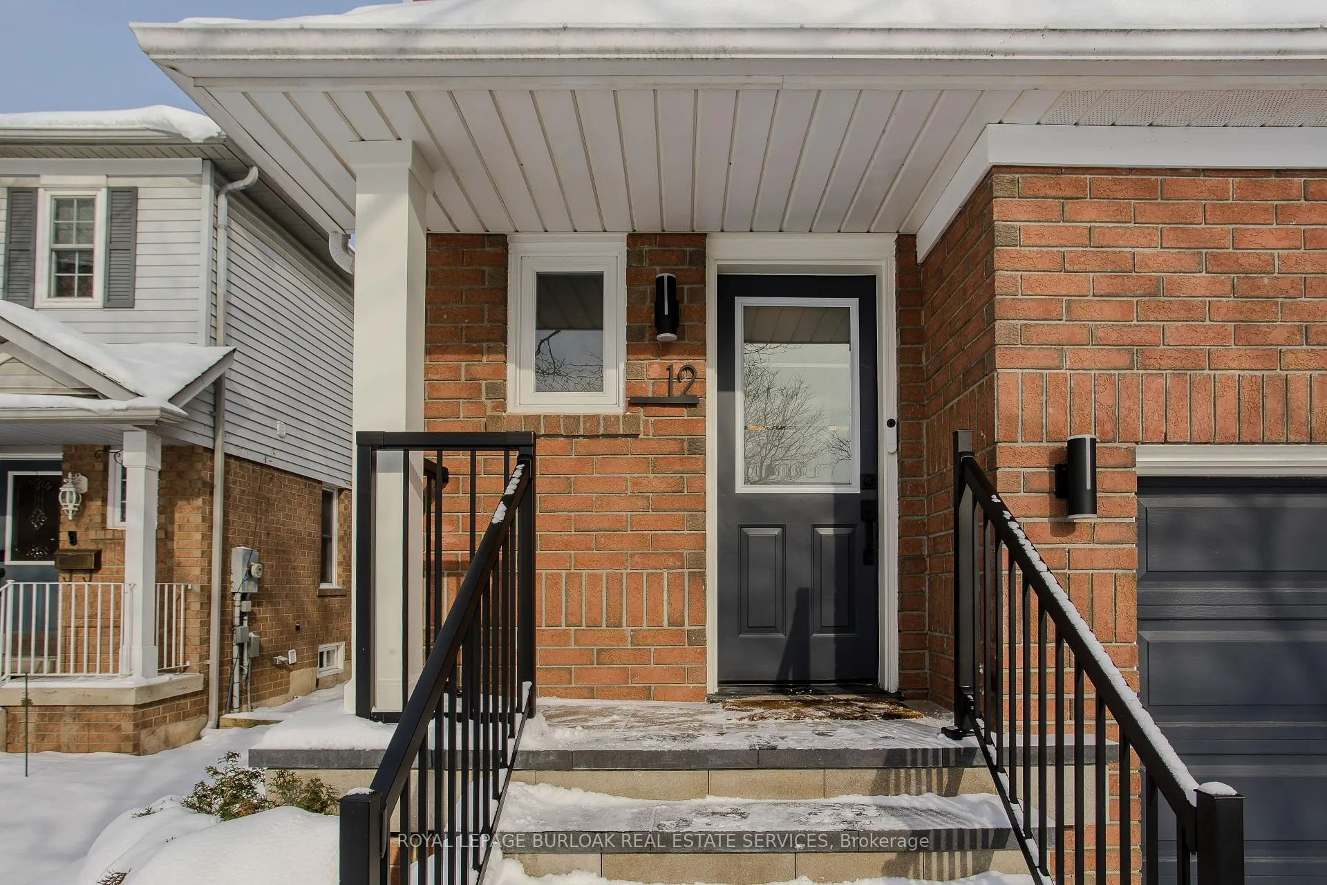 Photo 3 of 12 Thornlodge Drive, Hamilton, Waterdown — HOMEH