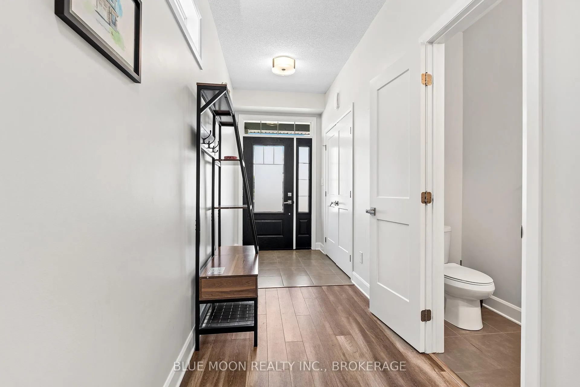 Photo 5 of 1555 Davenport Crescent, Kingston, City Northwest — HOMEH
