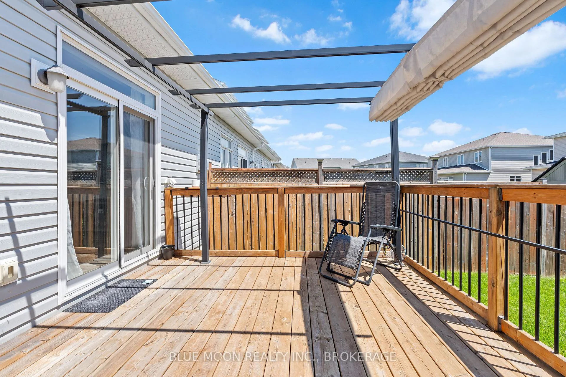 Photo 33 of 1555 Davenport Crescent, Kingston, City Northwest — HOMEH