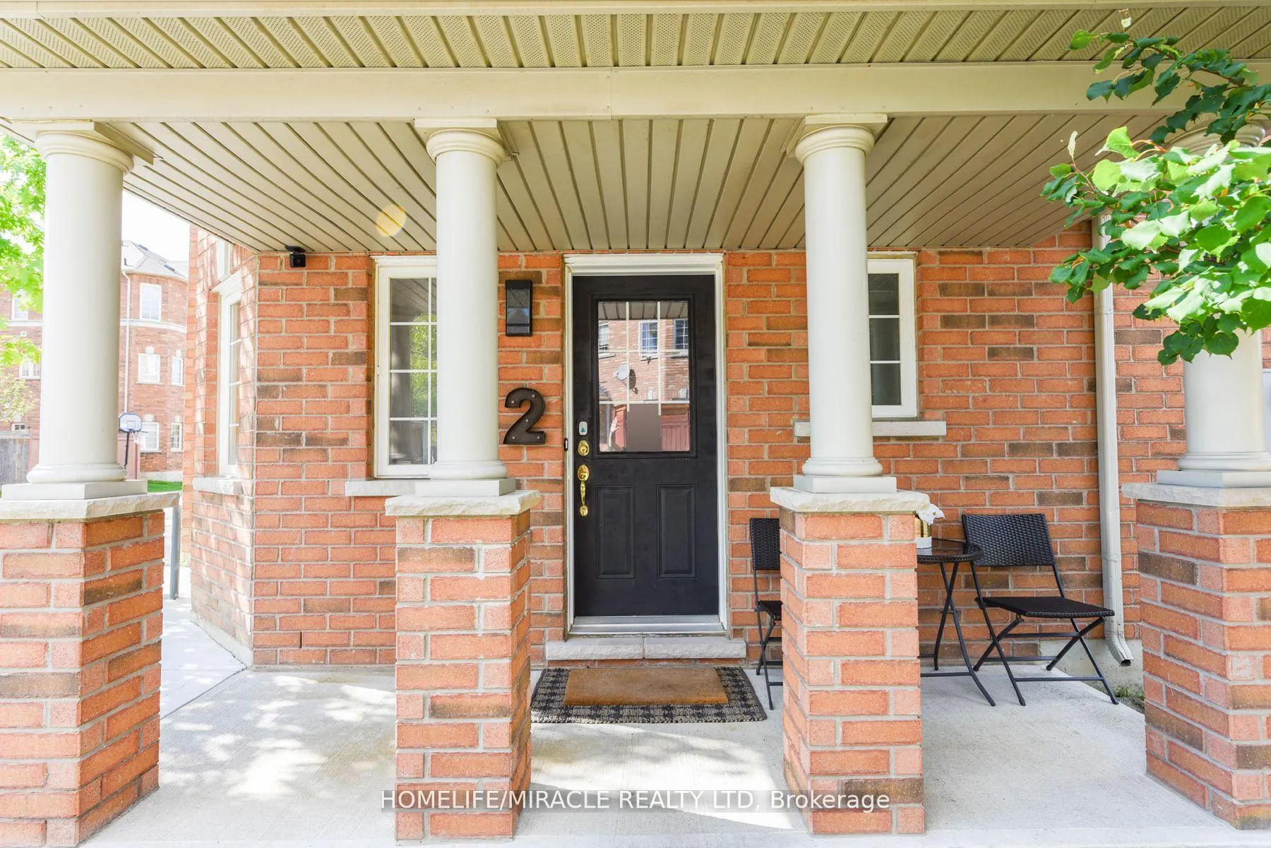 Photo 2 of 2 October Place, Brampton, Brampton West — HOMEH