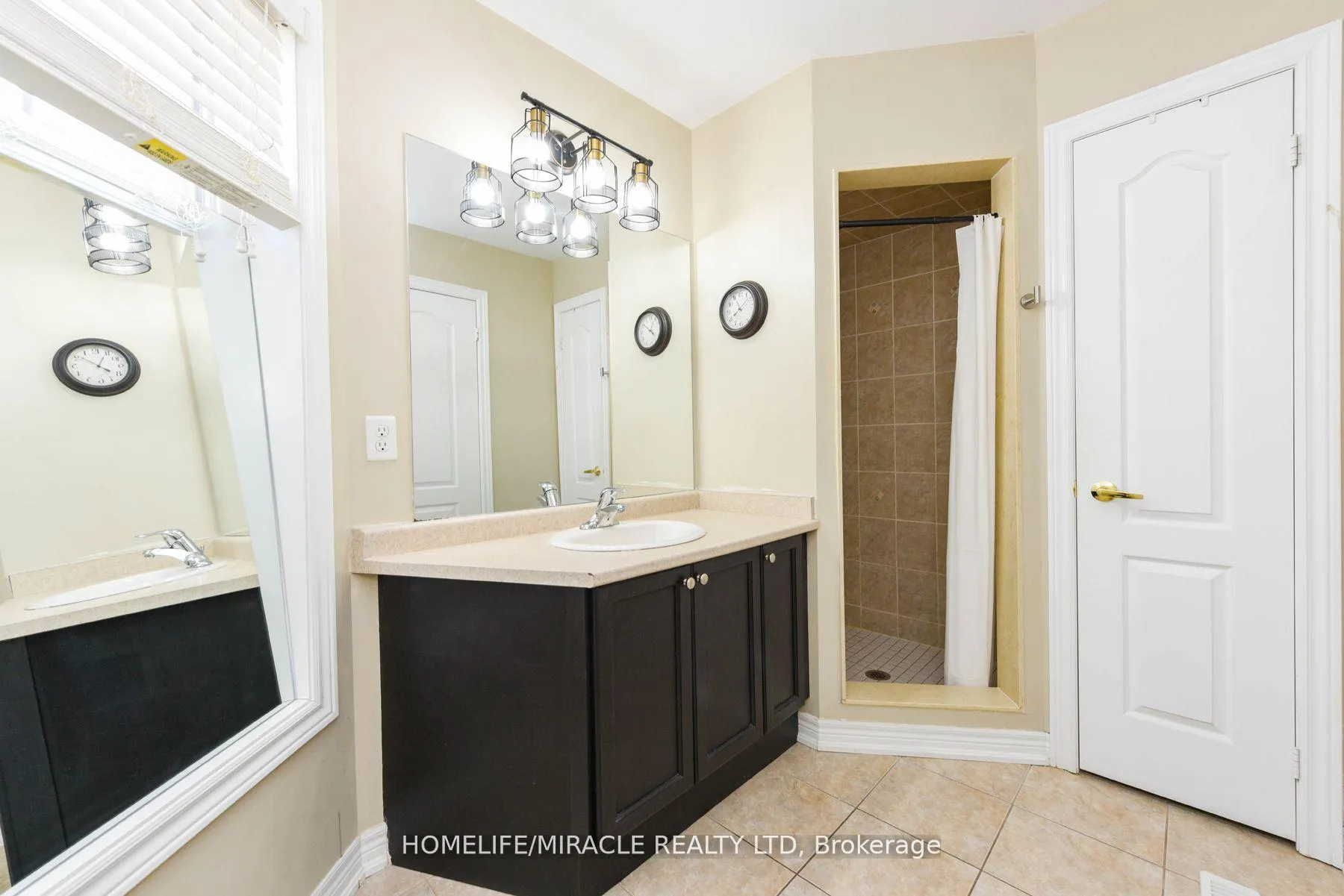 Photo 30 of 2 October Place, Brampton, Brampton West — HOMEH
