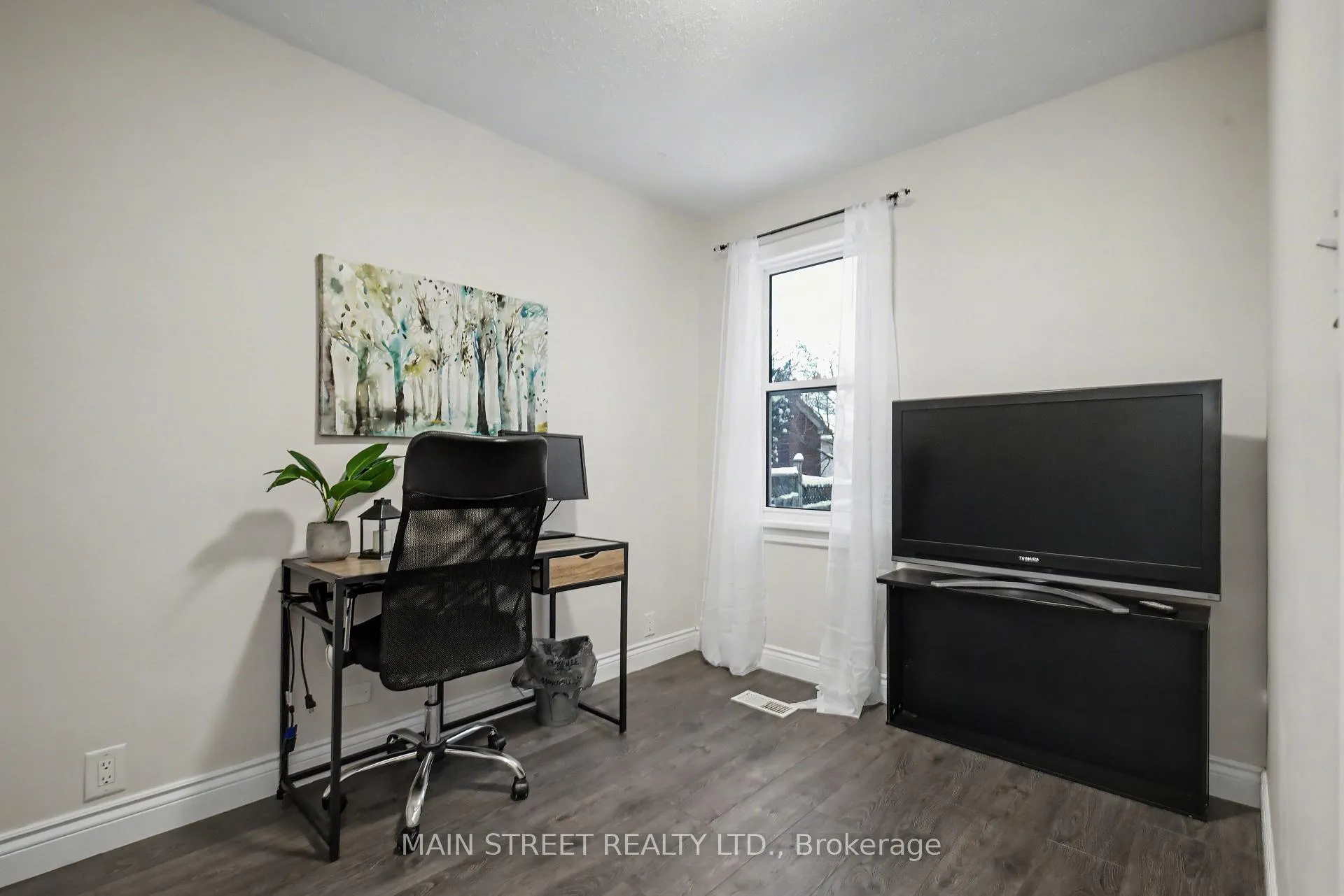 Photo 15 of 203 Gibbons Street, Oshawa, McLaughlin — HOMEH