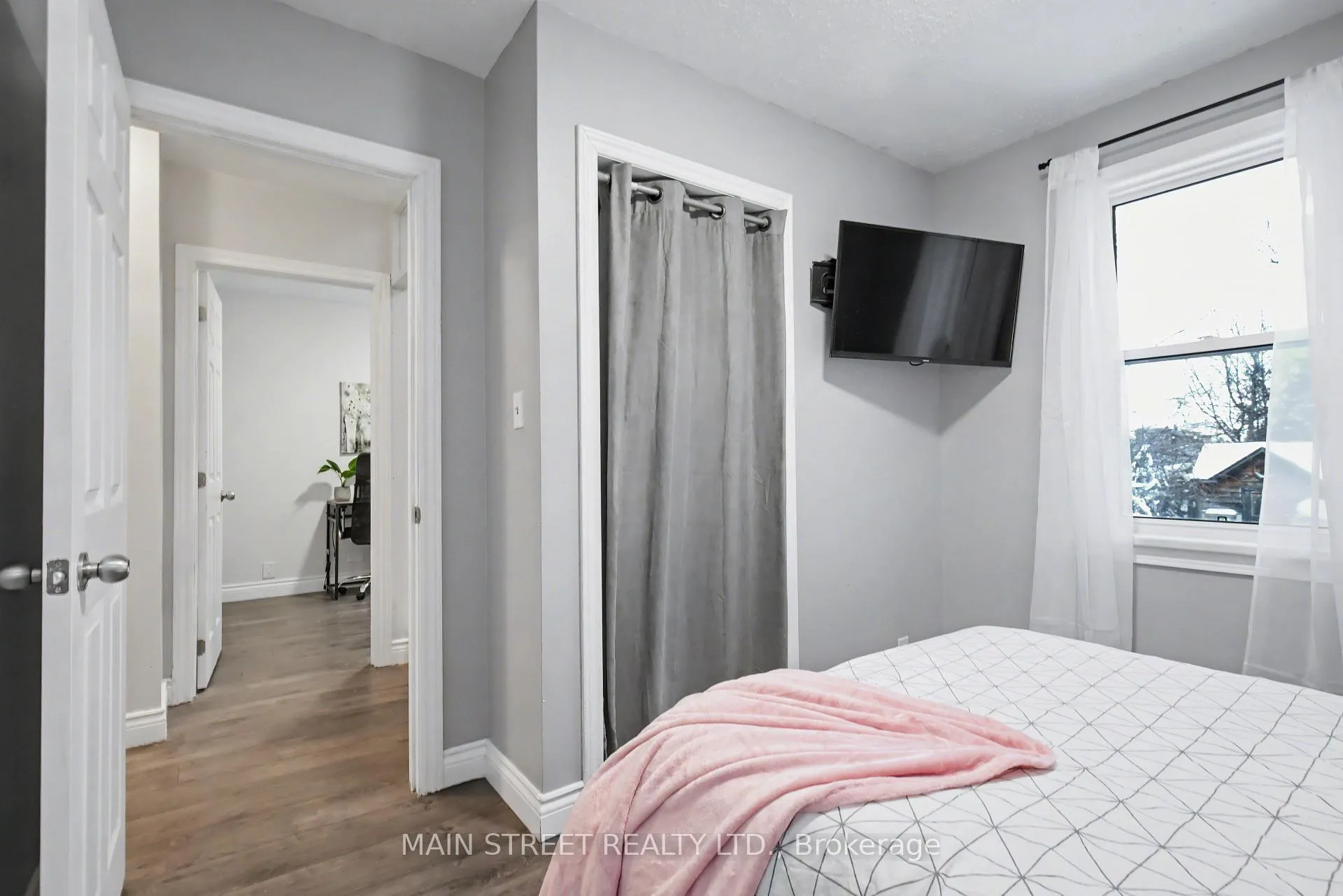 Photo 17 of 203 Gibbons Street, Oshawa, McLaughlin — HOMEH