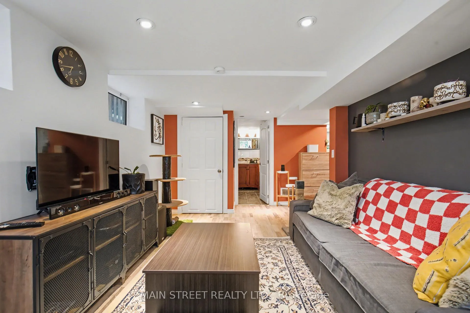 Photo 25 of 203 Gibbons Street, Oshawa, McLaughlin — HOMEH