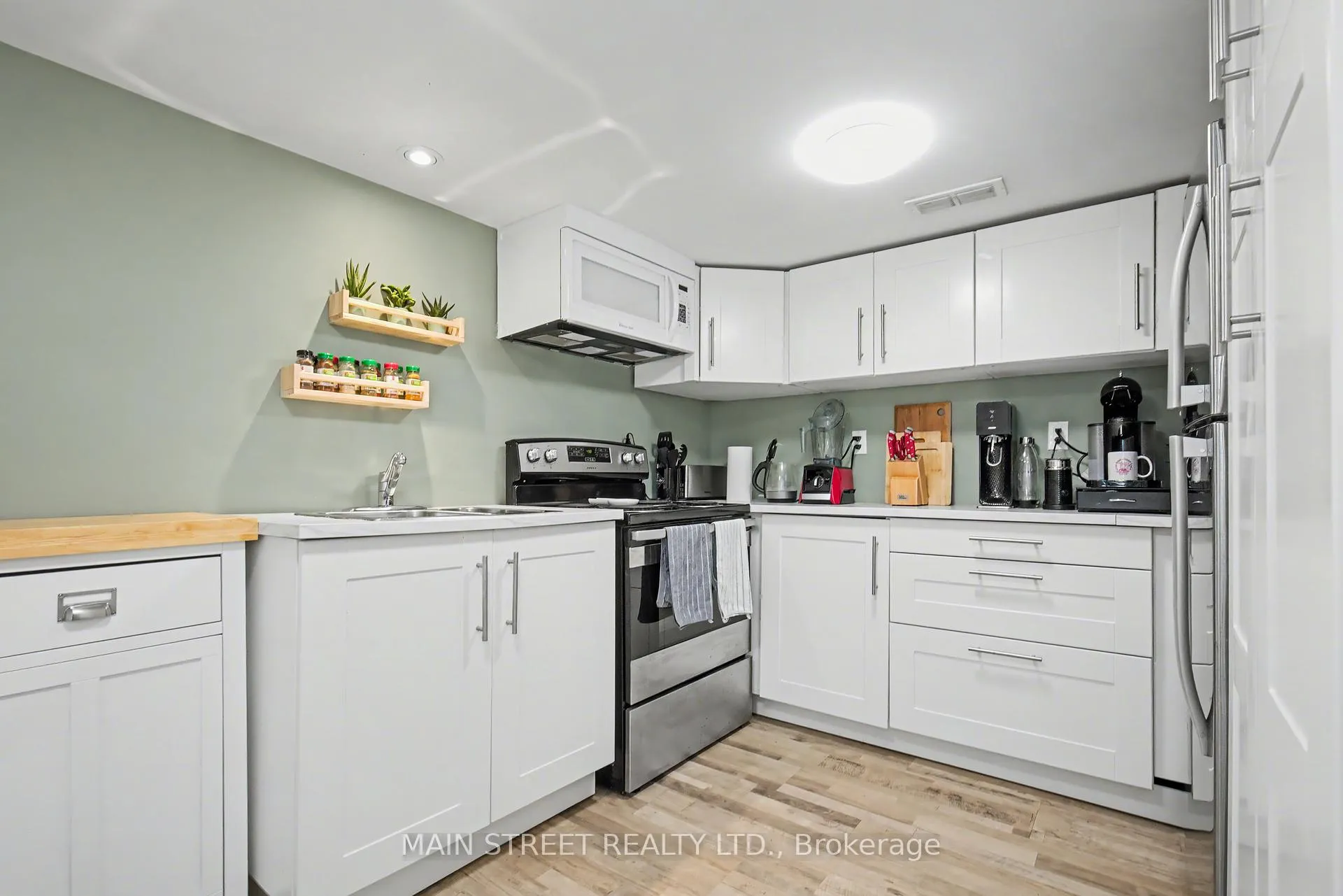Photo 32 of 203 Gibbons Street, Oshawa, McLaughlin — HOMEH
