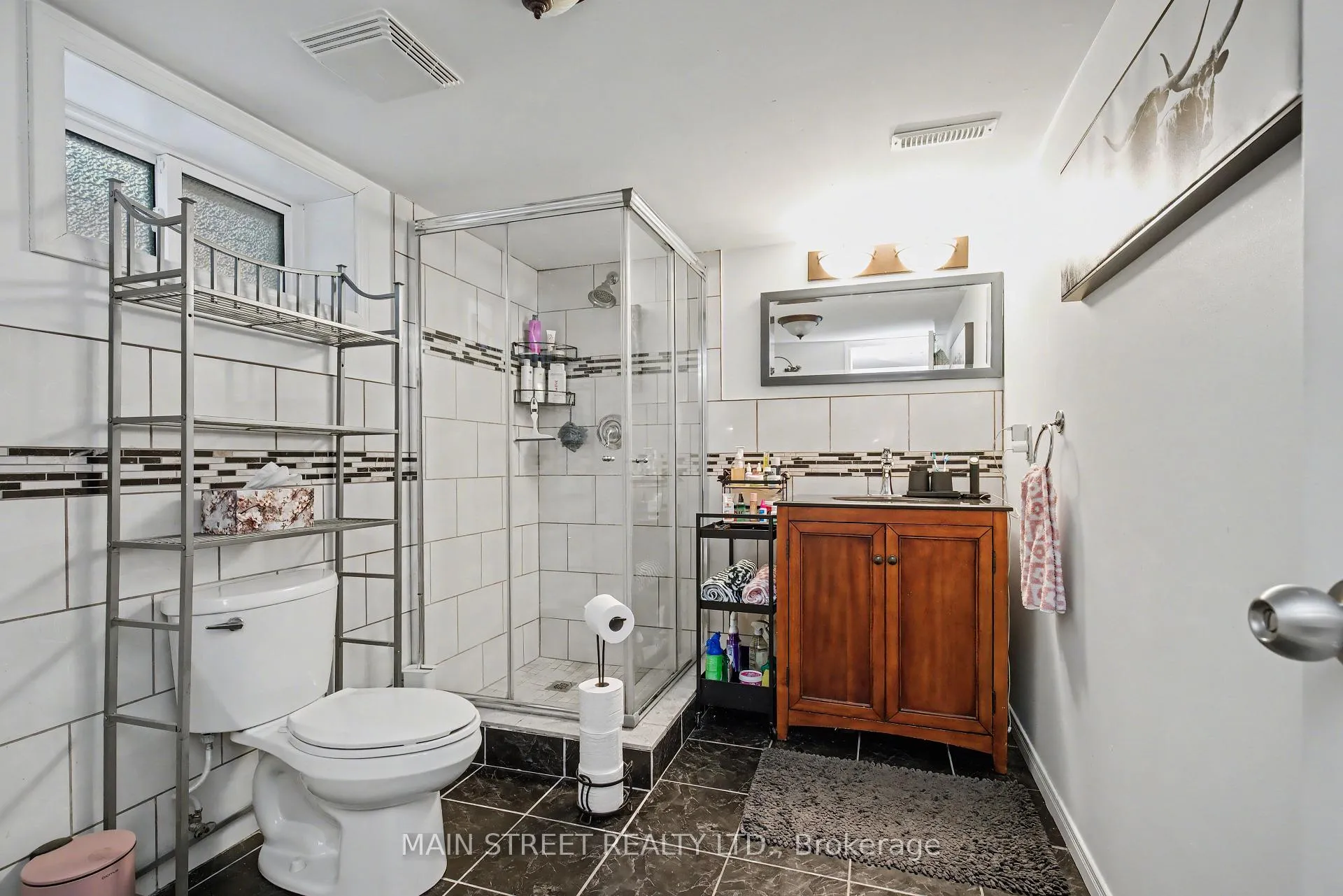 Photo 35 of 203 Gibbons Street, Oshawa, McLaughlin — HOMEH