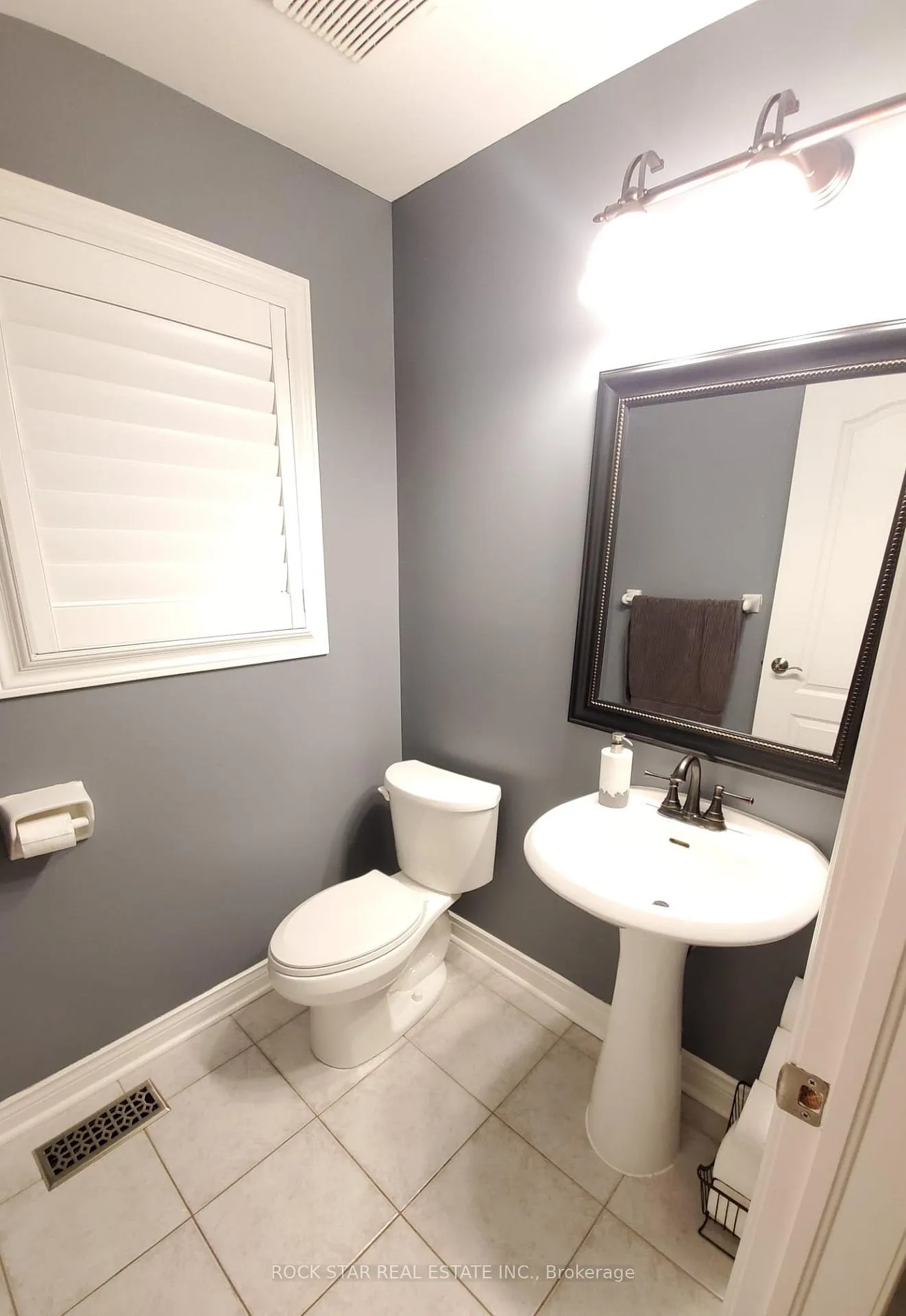 Photo 13 of 12 Ernest Biason Boulevard, Caledon, Bolton East — HOMEH