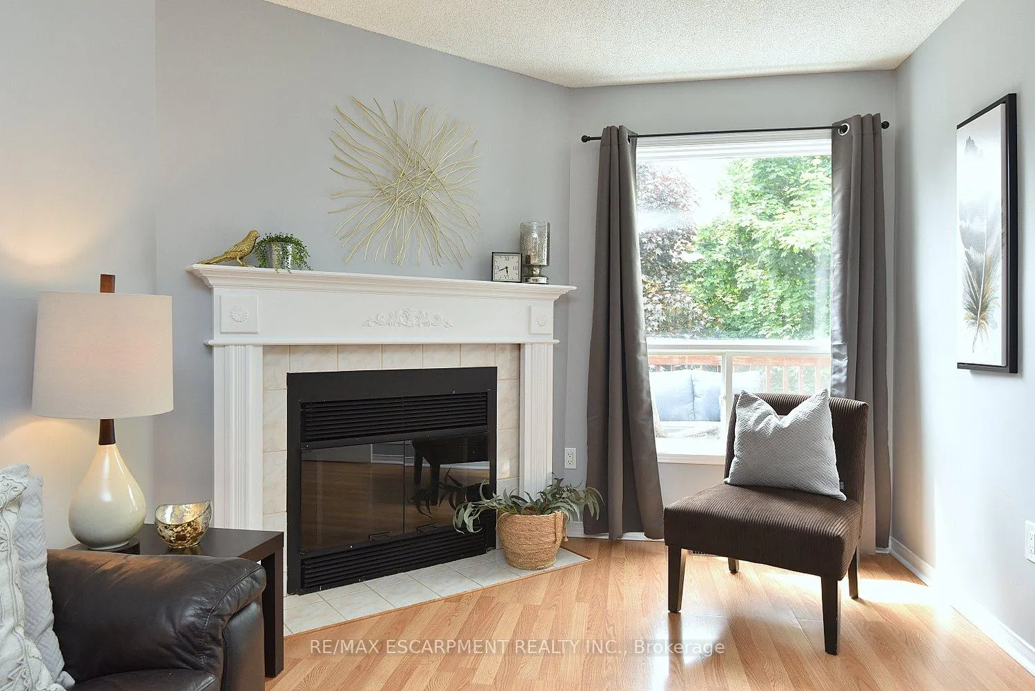 Photo 6 of 27 Pirie Drive, Hamilton, Dundas — HOMEH