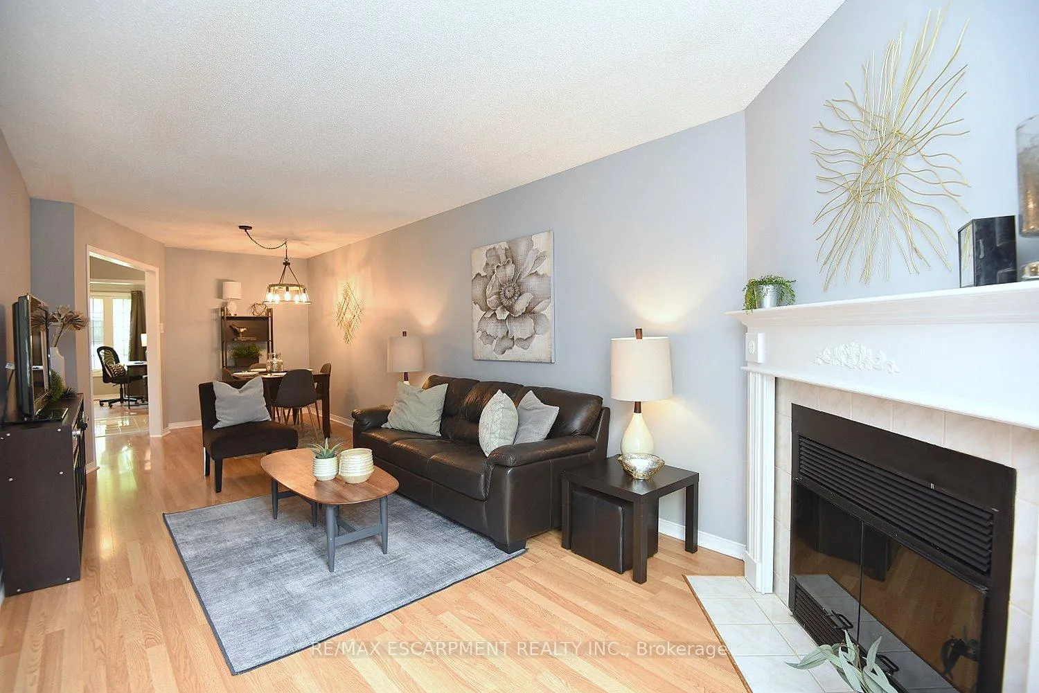 Photo 8 of 27 Pirie Drive, Hamilton, Dundas — HOMEH