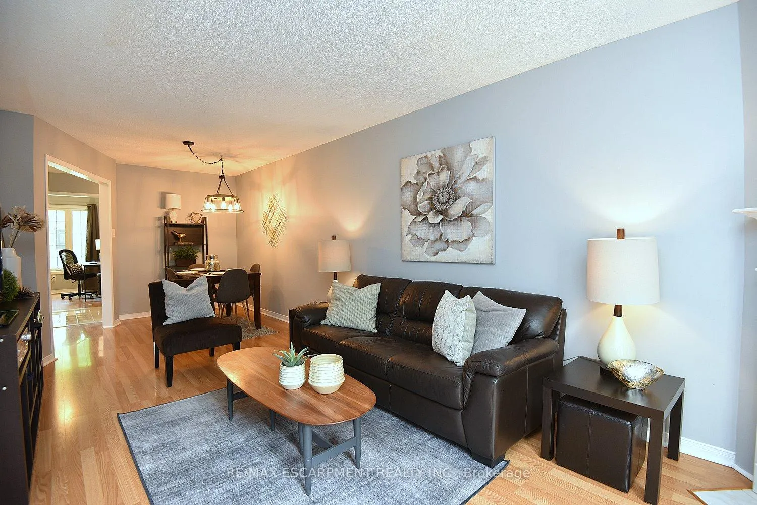 Photo 10 of 27 Pirie Drive, Hamilton, Dundas — HOMEH