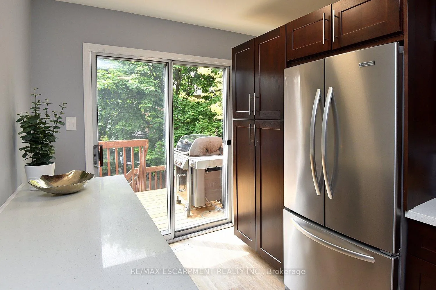 Photo 16 of 27 Pirie Drive, Hamilton, Dundas — HOMEH
