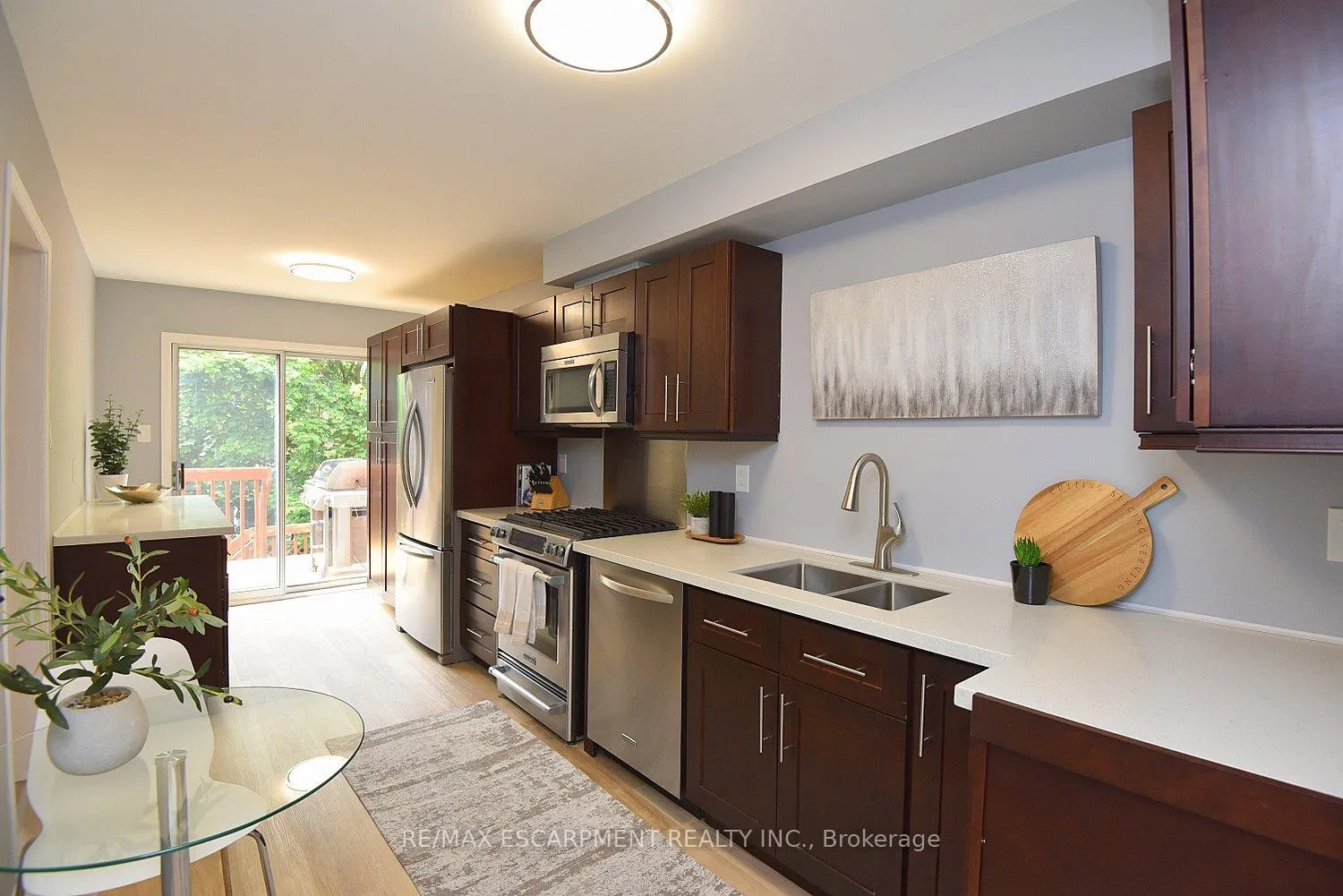 Photo 17 of 27 Pirie Drive, Hamilton, Dundas — HOMEH
