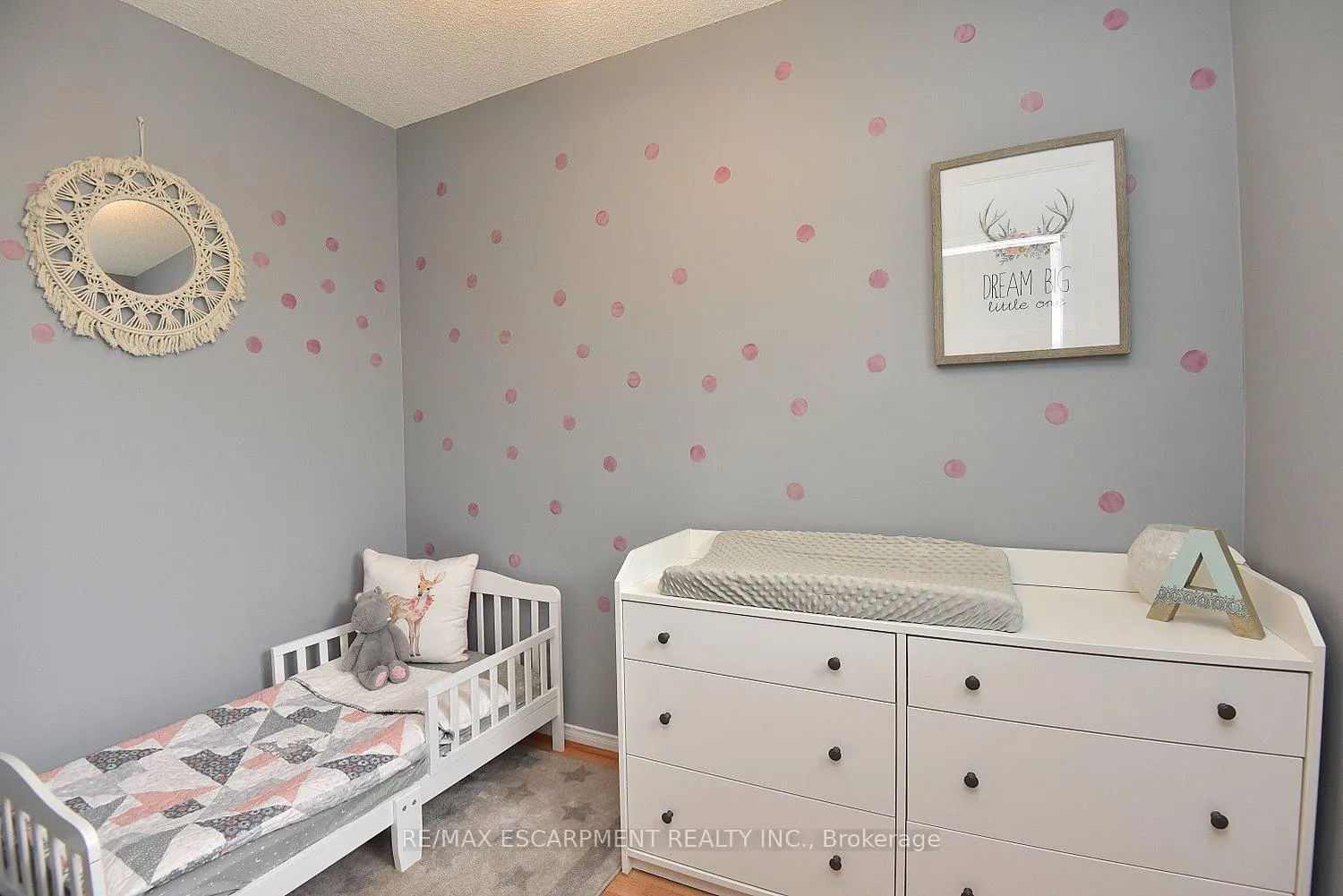 Photo 22 of 27 Pirie Drive, Hamilton, Dundas — HOMEH