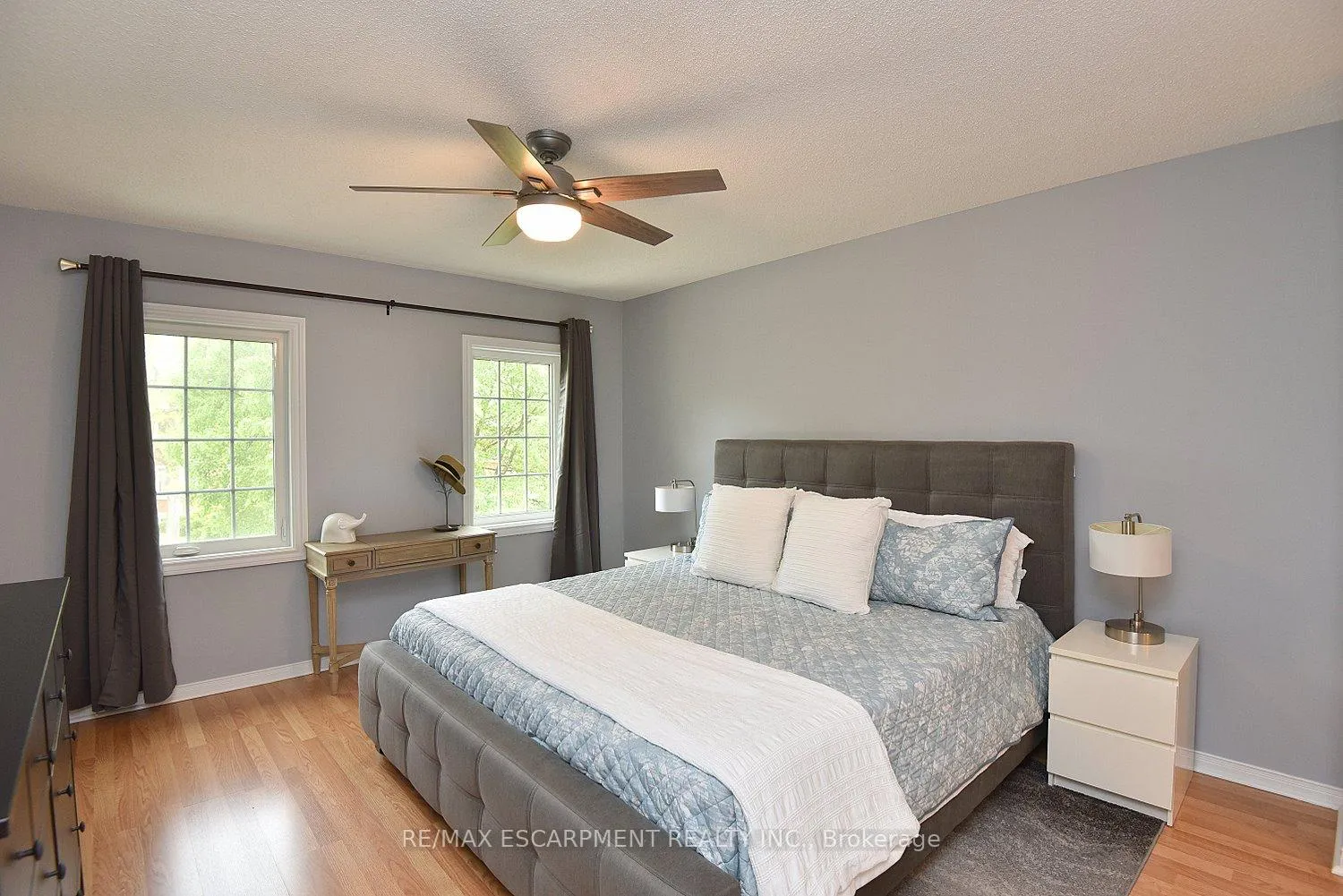 Photo 30 of 27 Pirie Drive, Hamilton, Dundas — HOMEH
