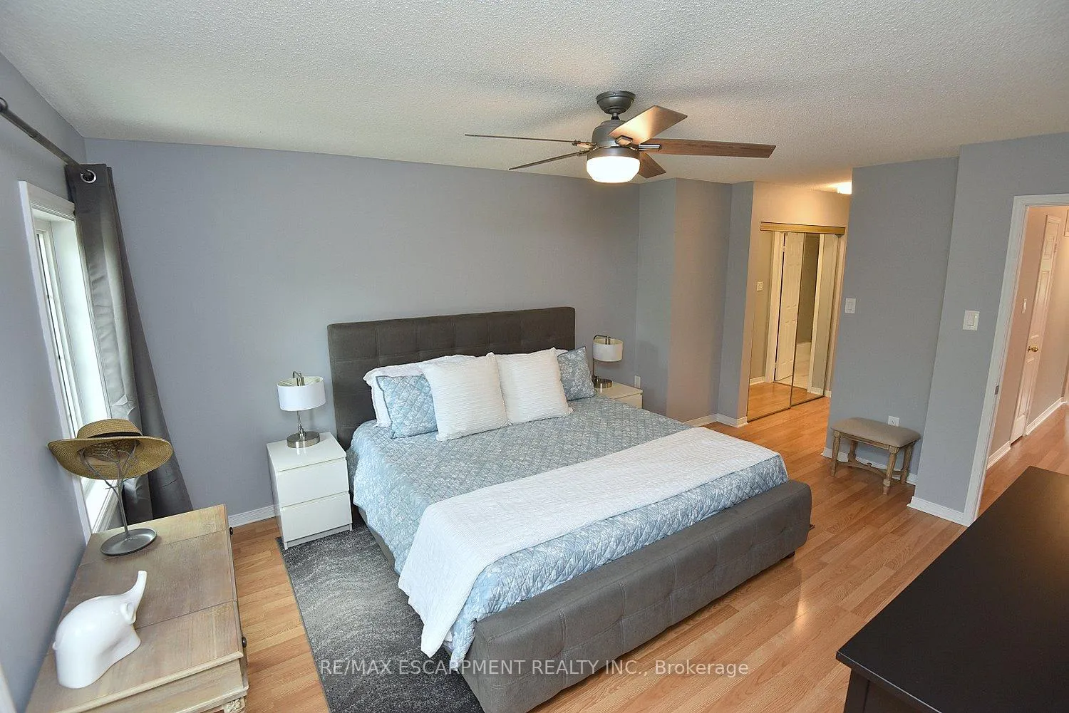 Photo 31 of 27 Pirie Drive, Hamilton, Dundas — HOMEH